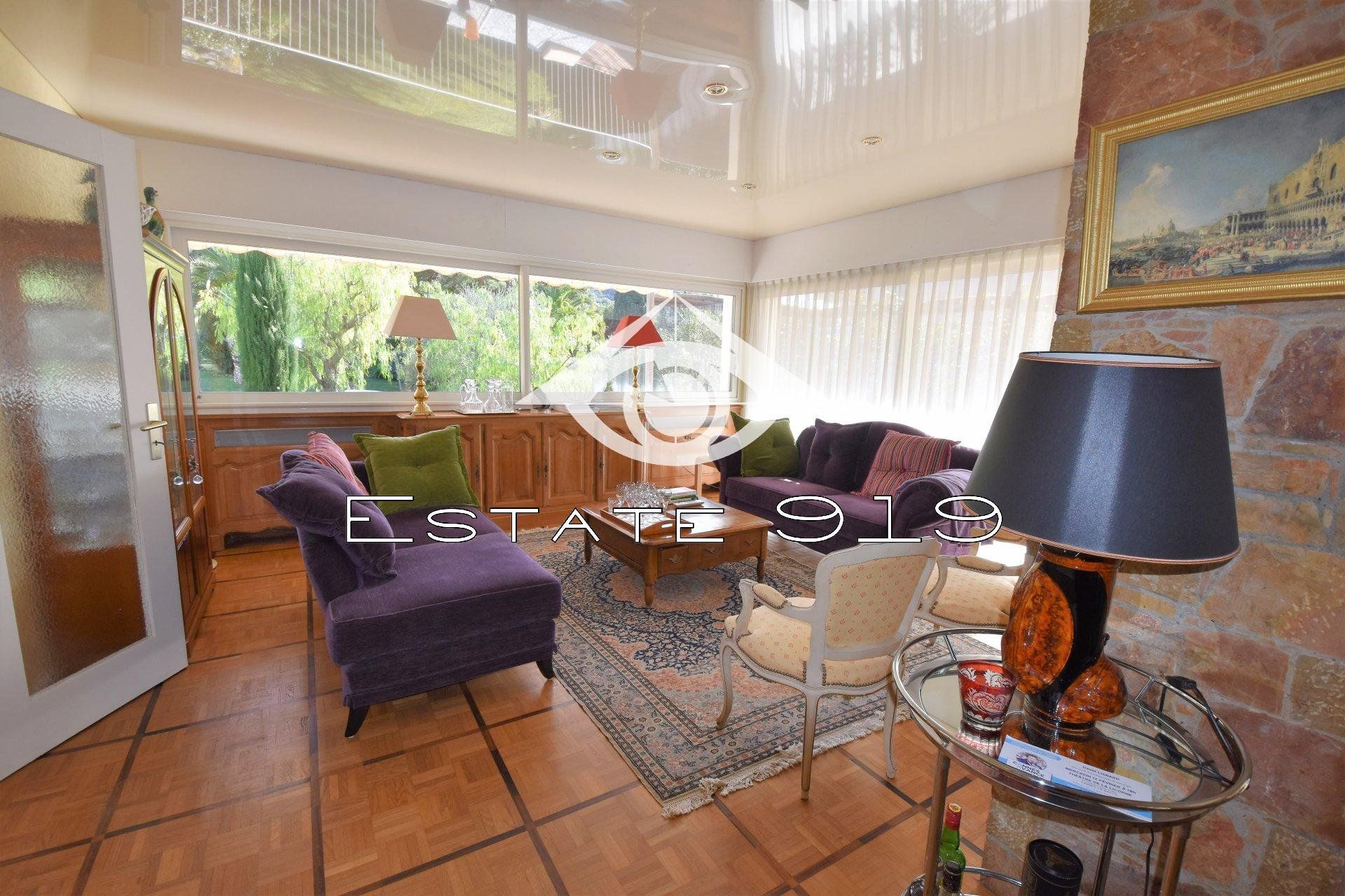 House in Cannes, Alpes-Maritimes 11104341