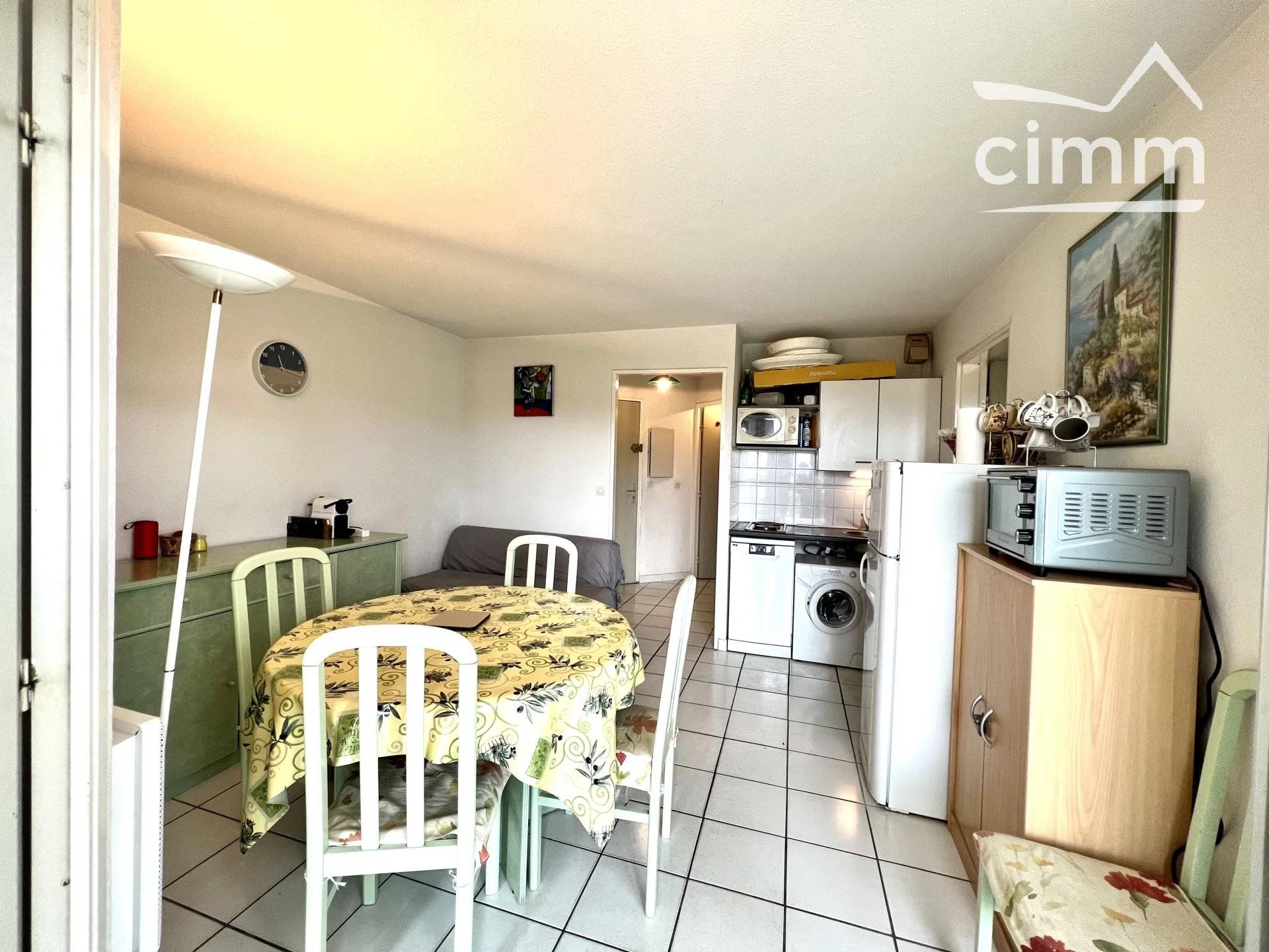 Condominium in Saint-Cyprien-Plage, Occitanie 11104372