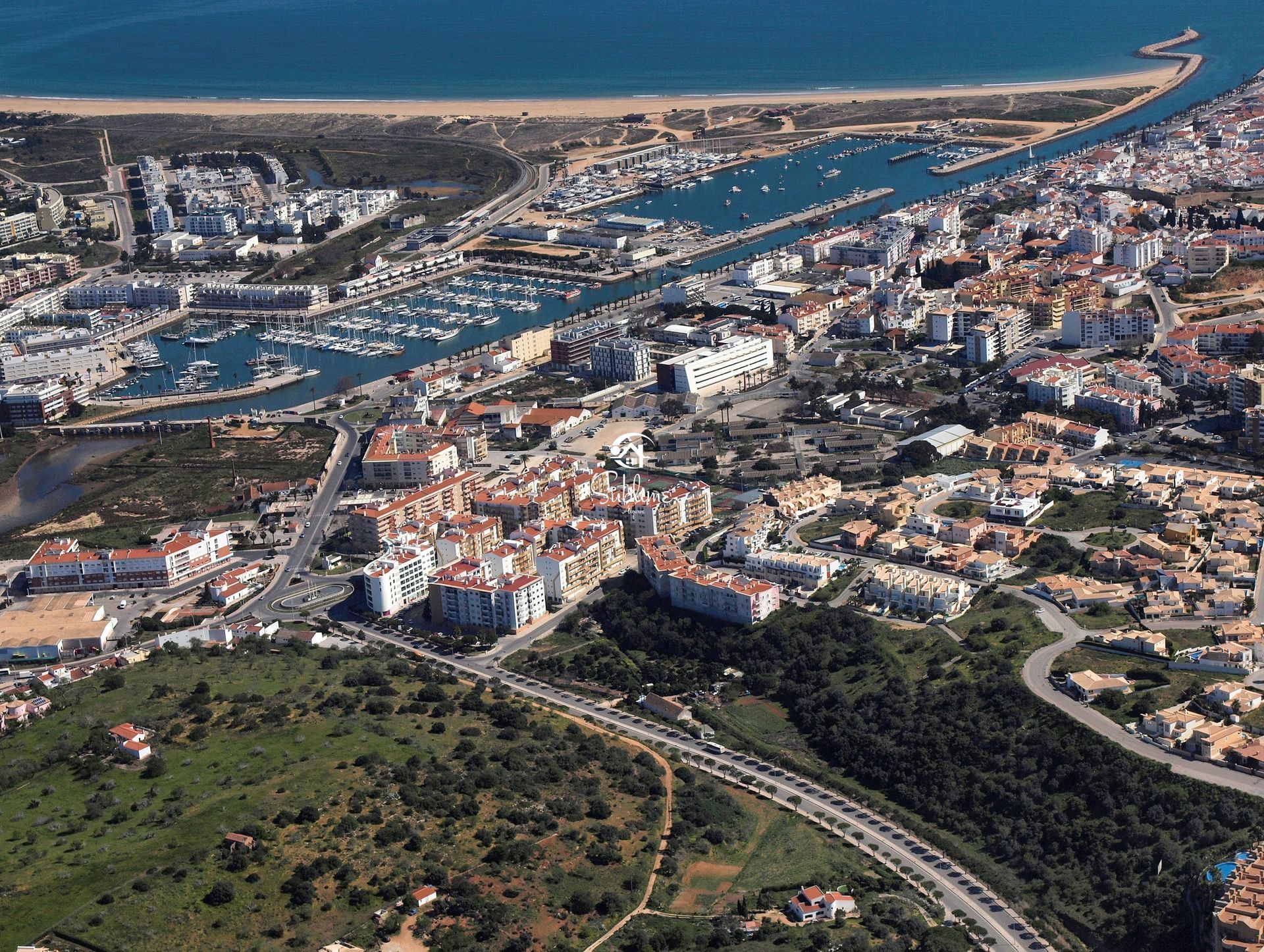 Sbarcare nel Lagos, Faro 11105627