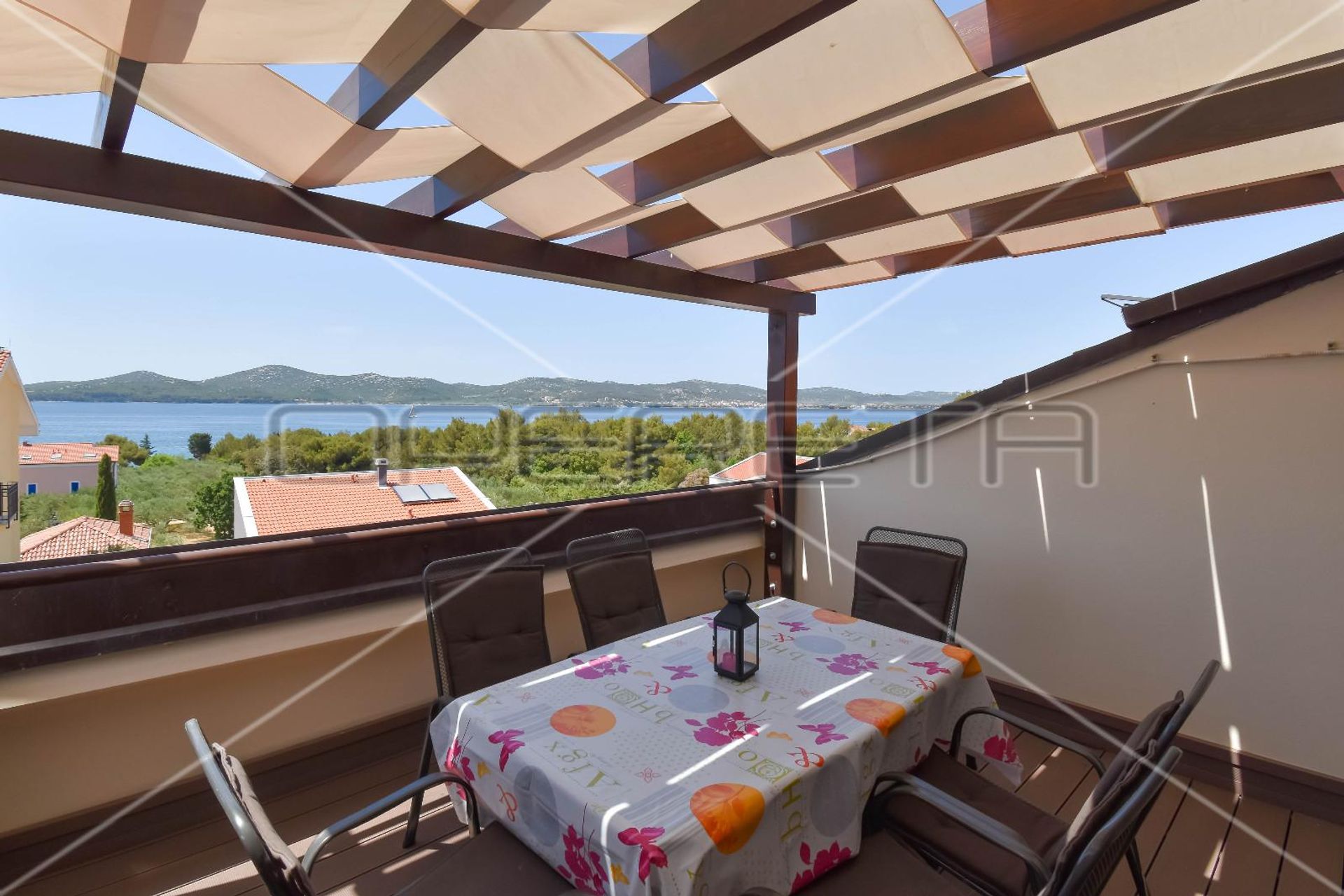 Condominio en Biograd na Moru, Zadarska županija 11108592