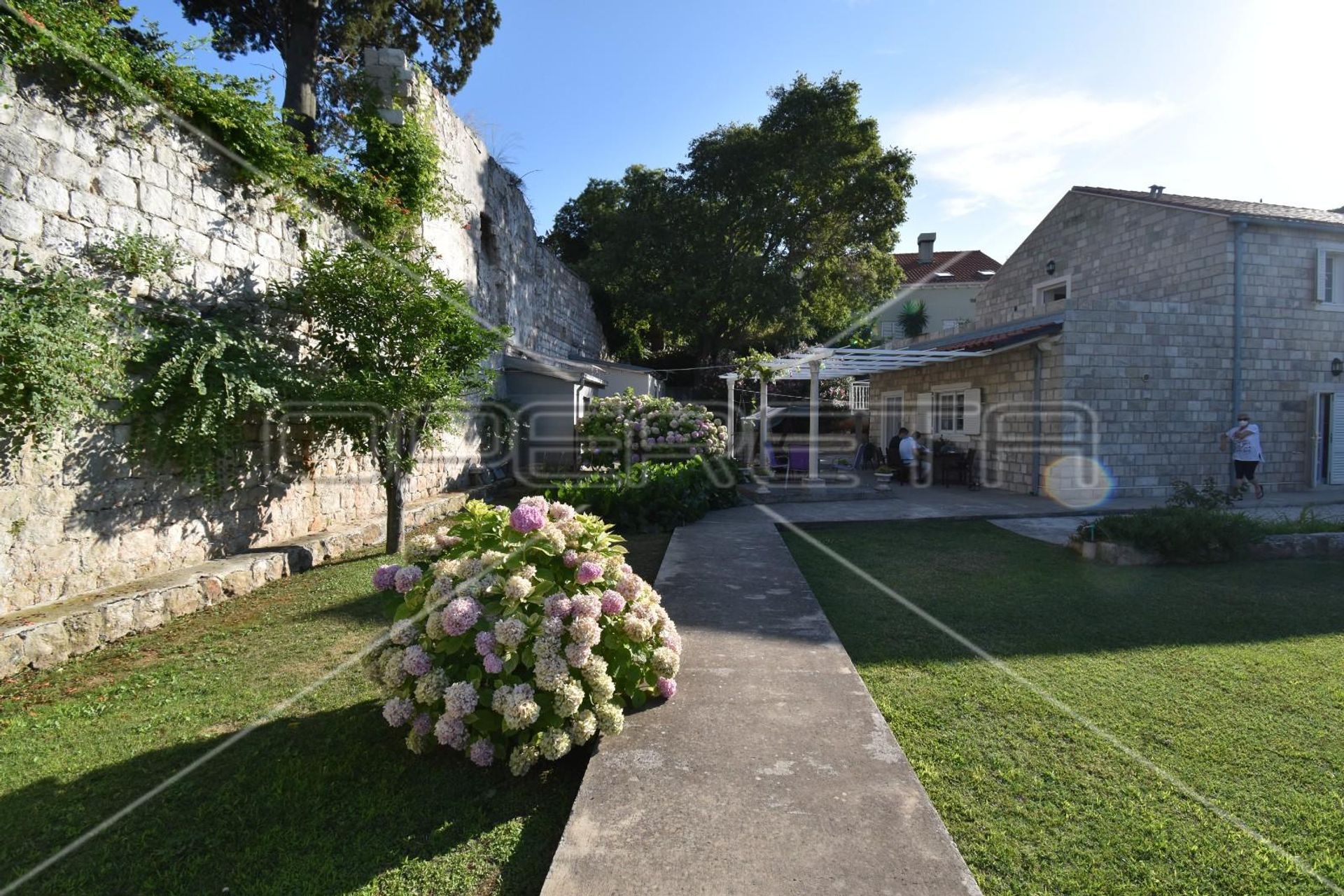 Hus i Dubrovnik, Dubrovačko-neretvanska županija 11108647