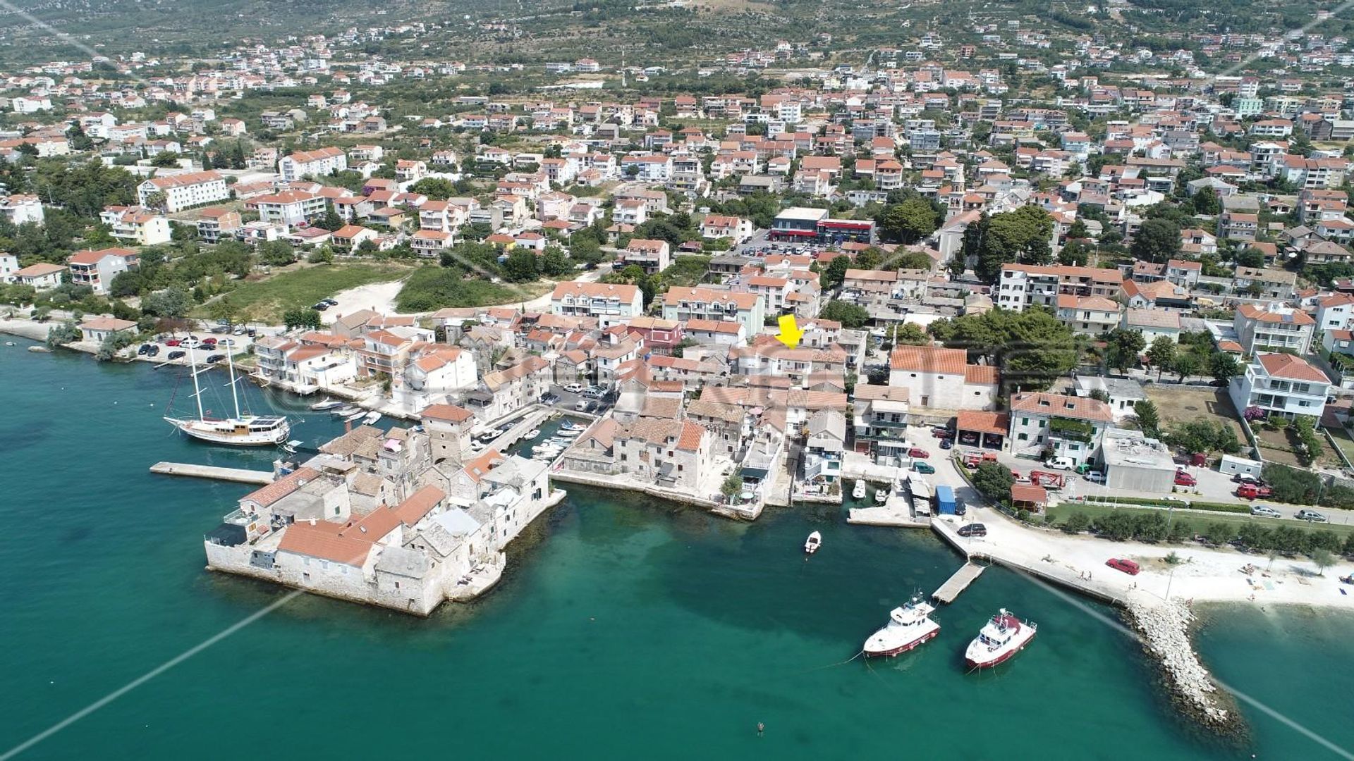 loger dans Kaštel Gomilica, Splitsko-dalmatinska županija 11108649