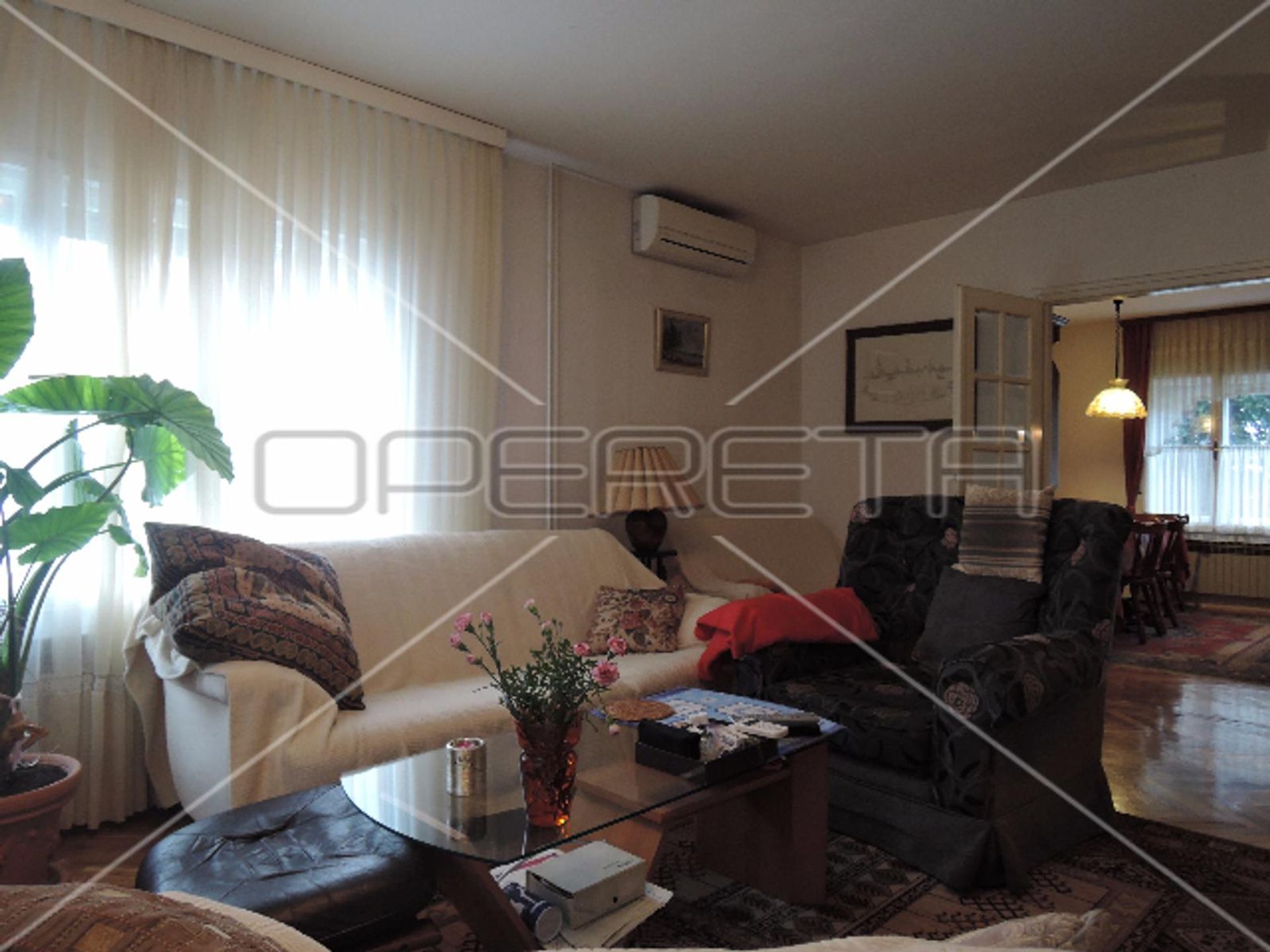 Rumah di Remetinec, Zagreb, Grad 11108700