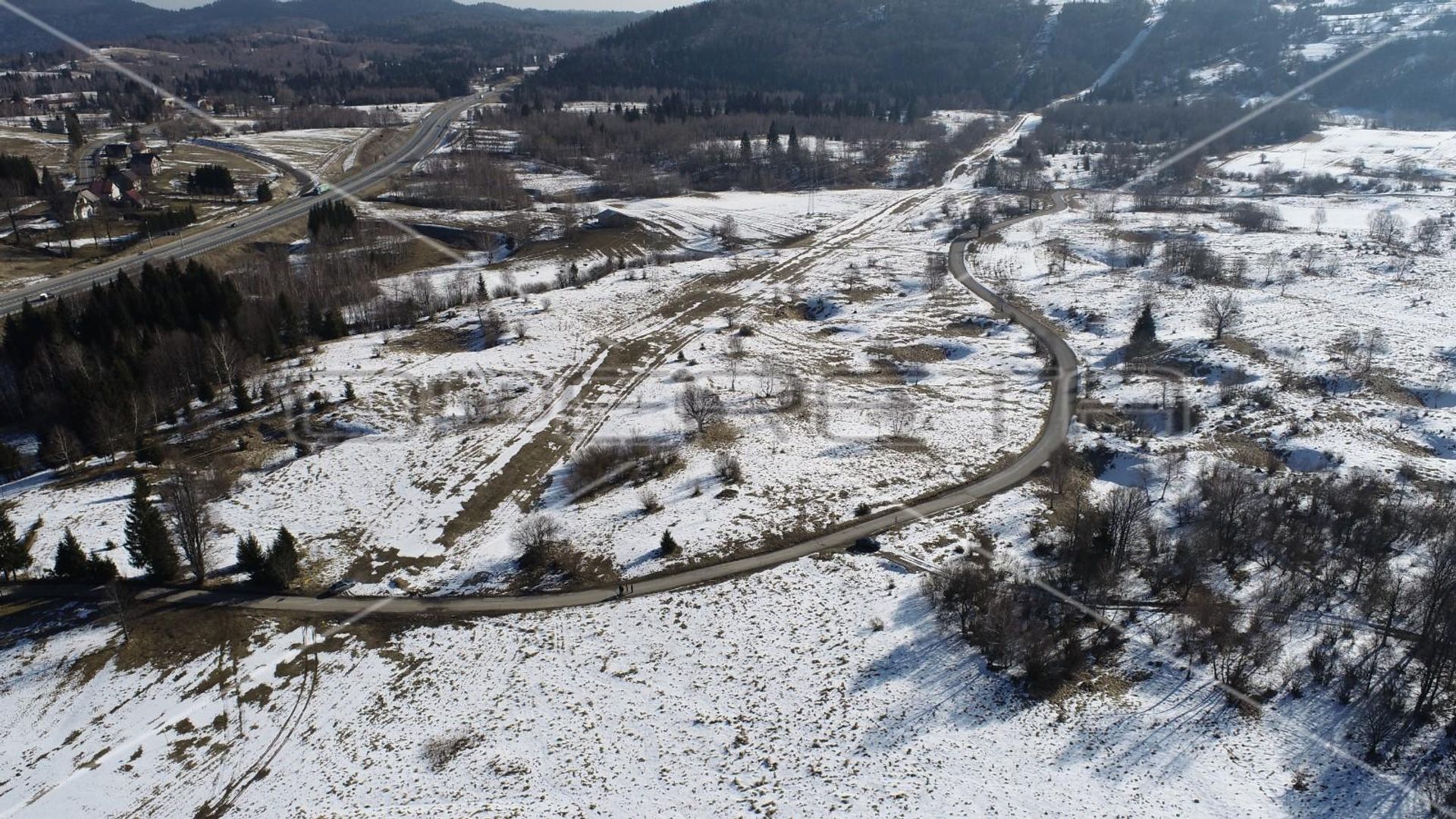 土地 在 Zalesina, Primorsko-goranska županija 11108872