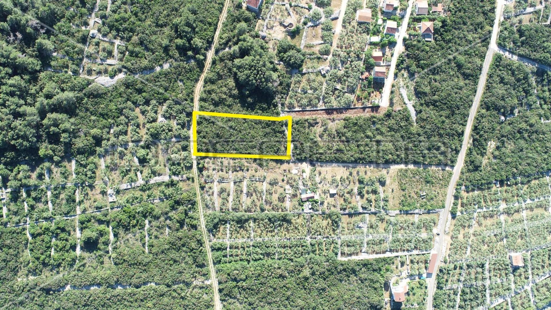 Land i Grohote, Splitsko-Dalmatinska Zupanija 11109084