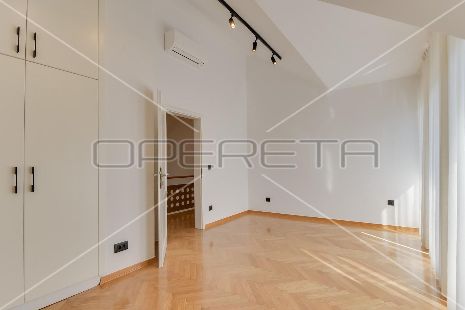 Condominio en Zagreb,  11109274