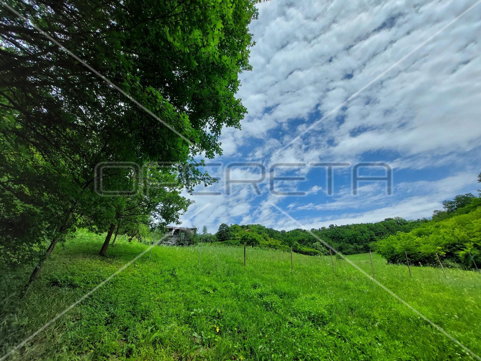 Tierra en Tuhelj, Krapinsko-Zagorska Županija 11109302