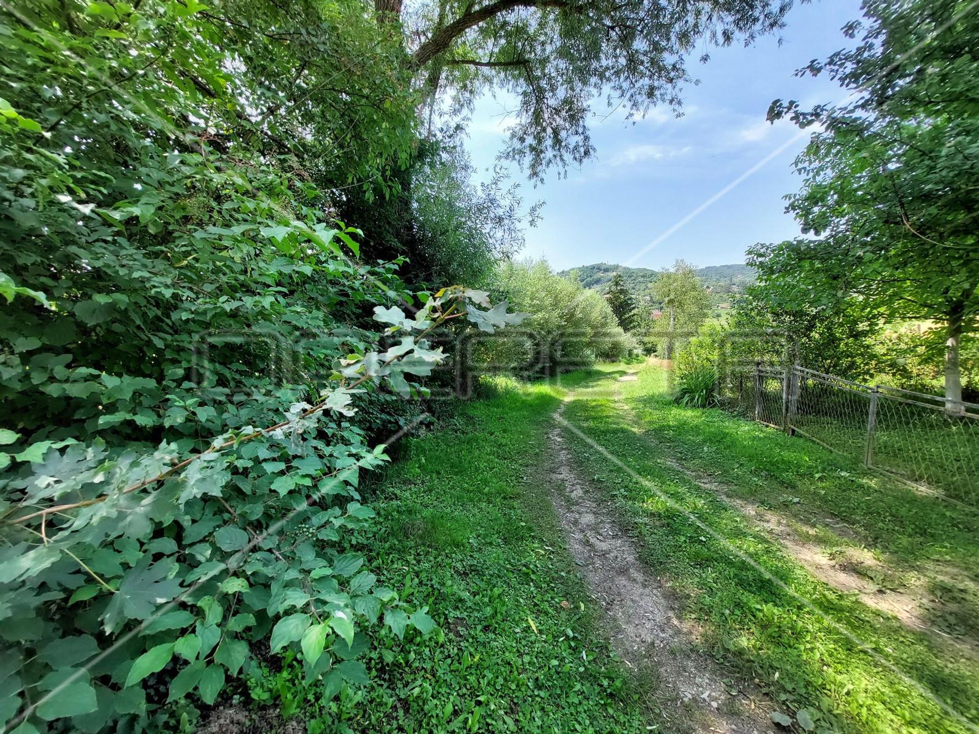 Tierra en Tuhelj, Krapinsko-Zagorska Županija 11109302