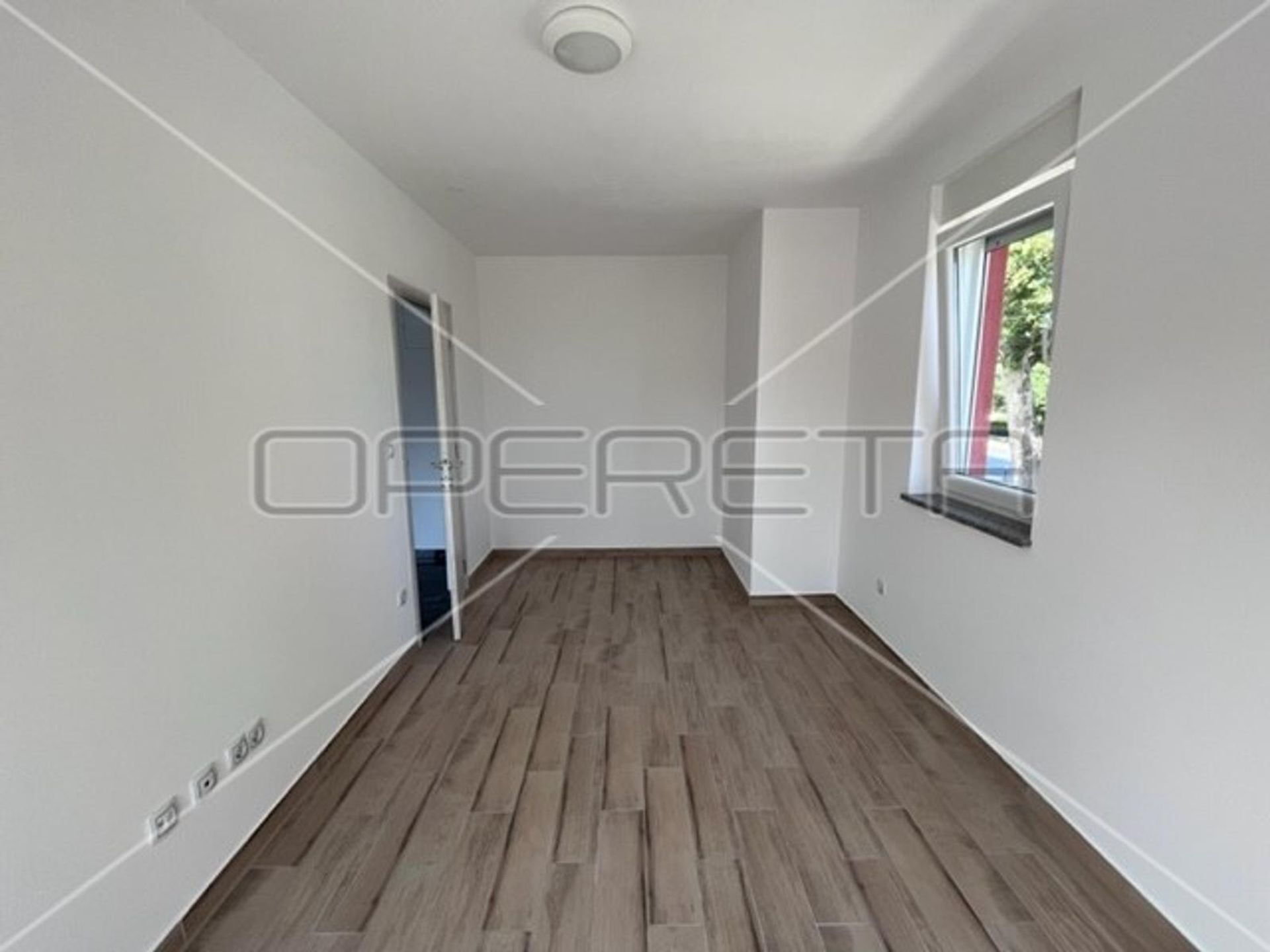 casa en Vukomerec, Zagreb, Grad 11109324