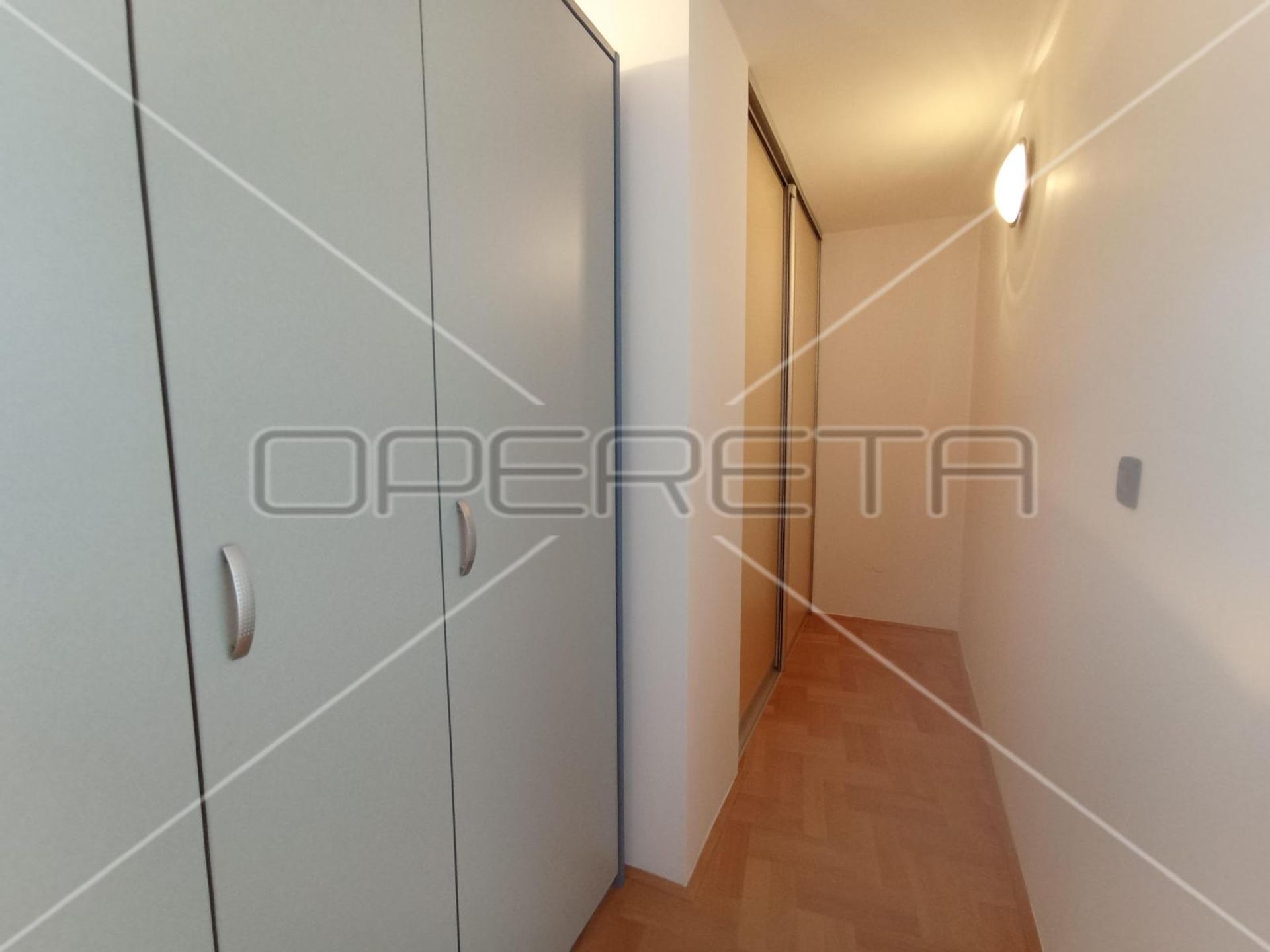 Condominium dans Zagreb,  11109576