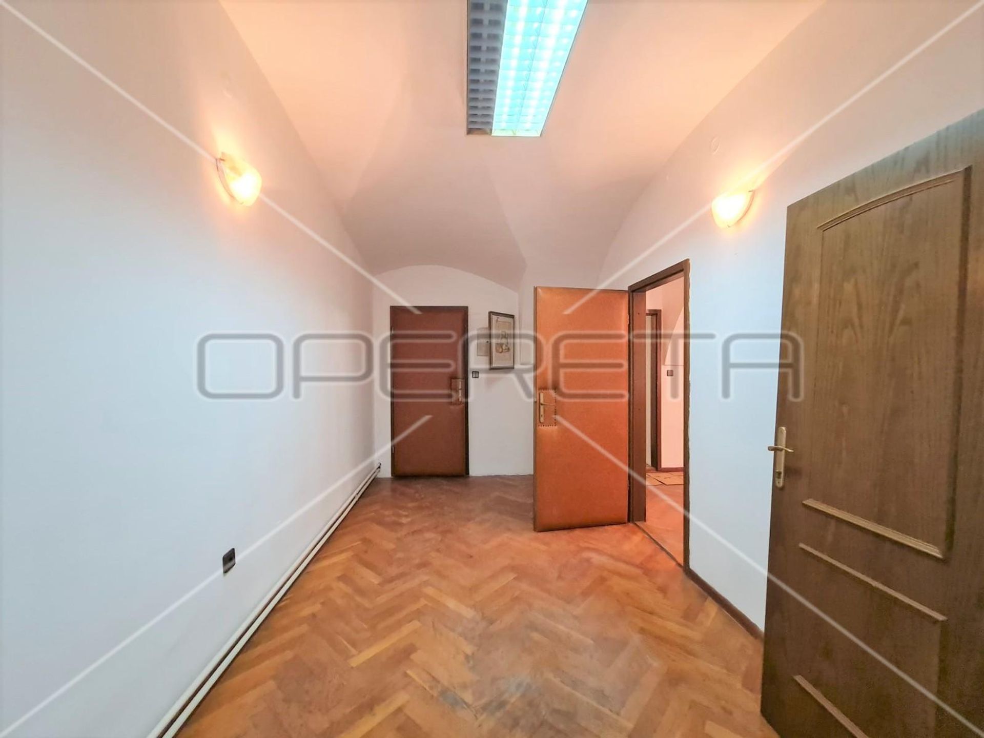 Condominium in Remetinec, Zagreb, Grad 11109597