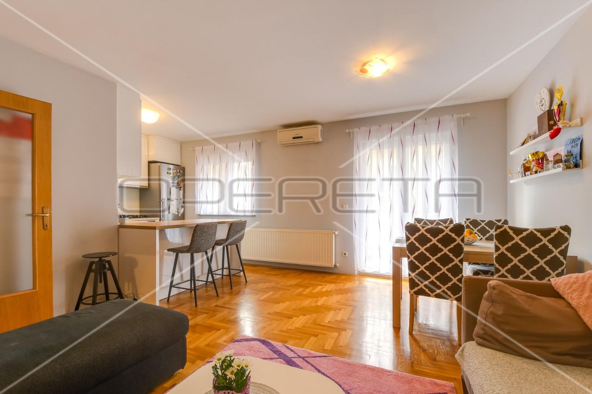 Condominio en Stenjevec, Zagreb, Graduado 11109610