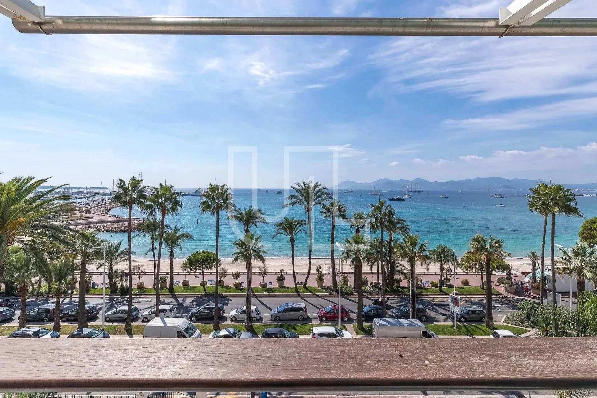 Condominio en Cannes, Provence-Alpes-Côte d'Azur 11109733