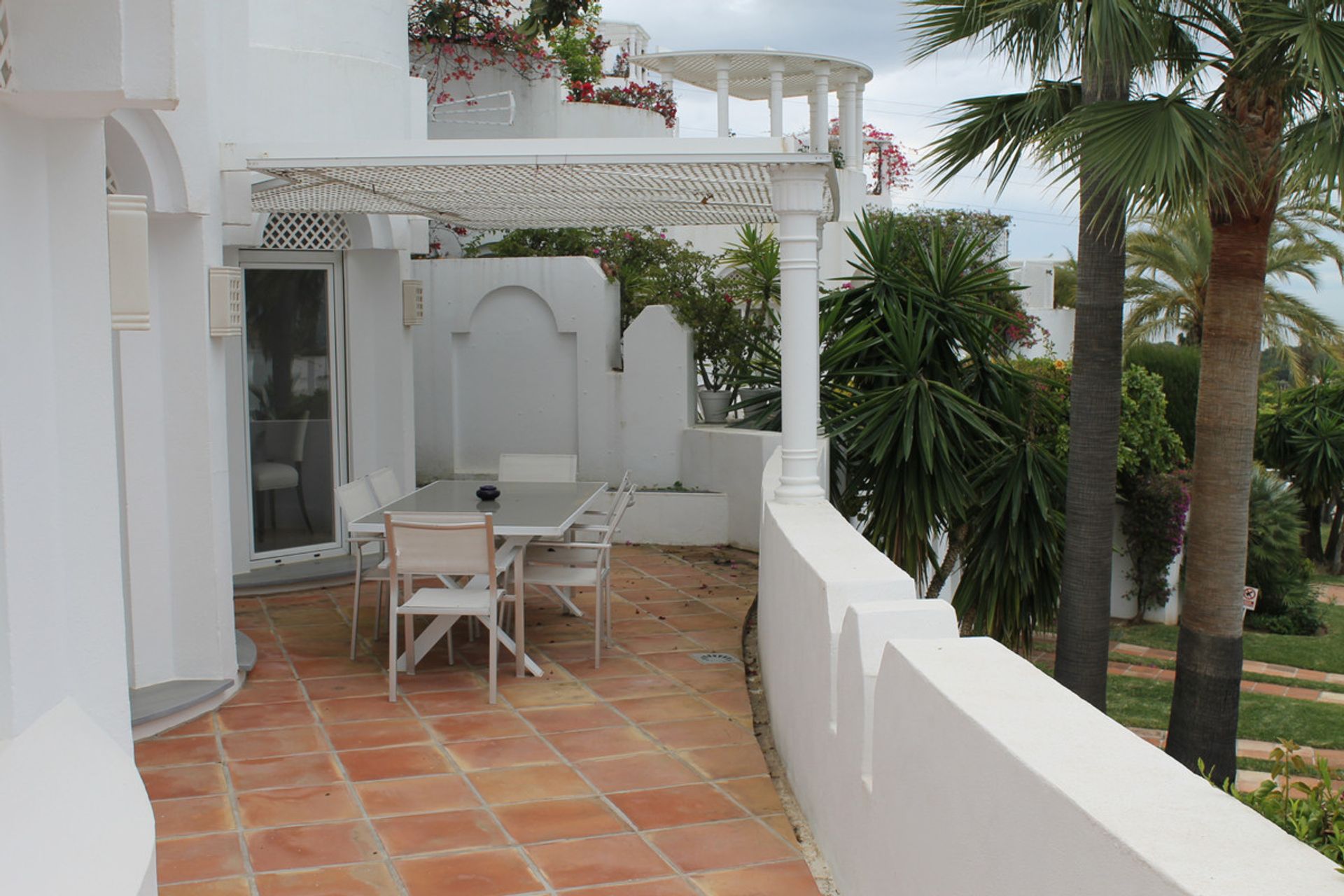 Condominium in Marbella, Andalucía 11113735