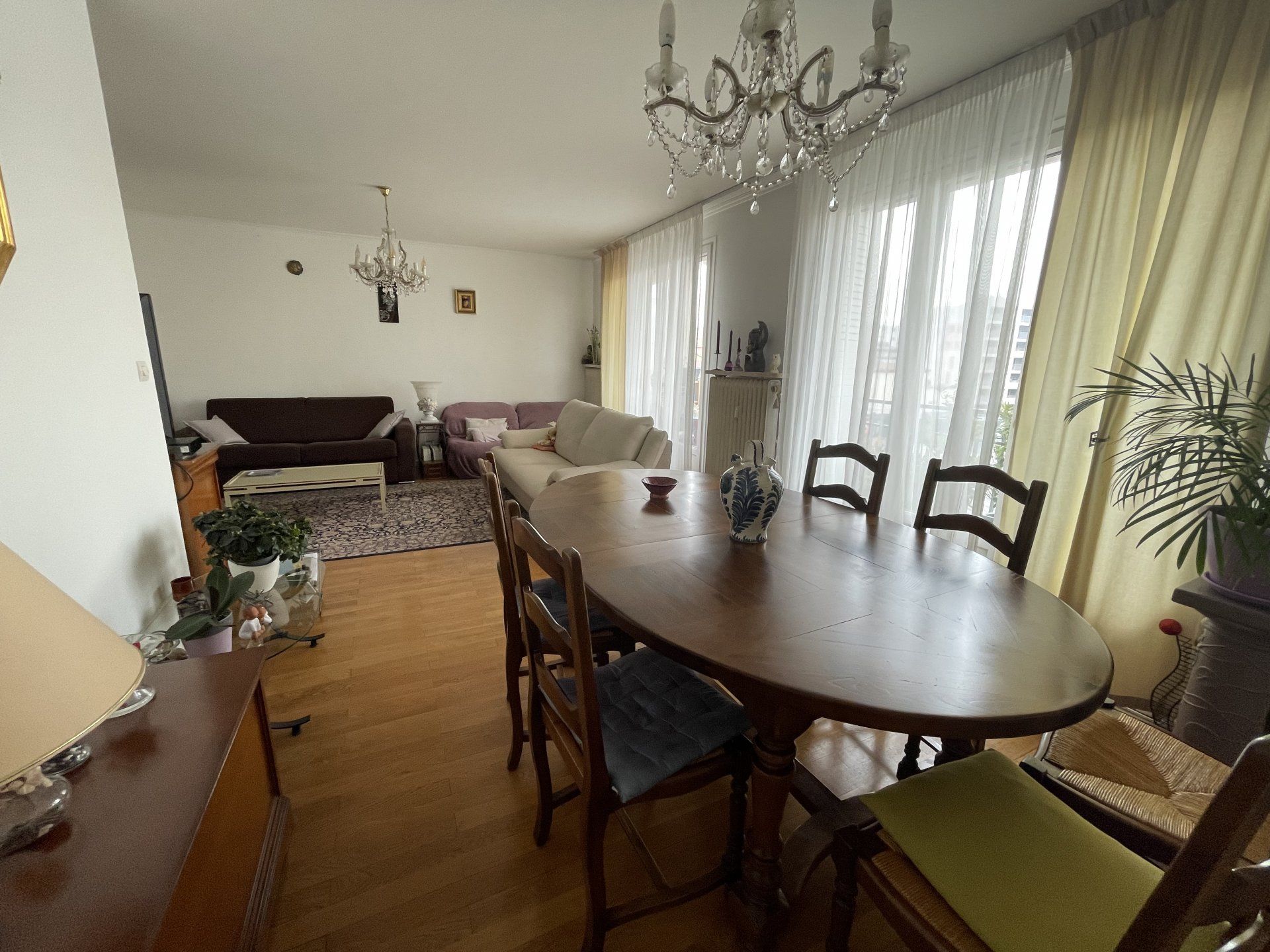 Osakehuoneisto sisään Villeurbanne, Auvergne-Rhône-Alpes 11115448