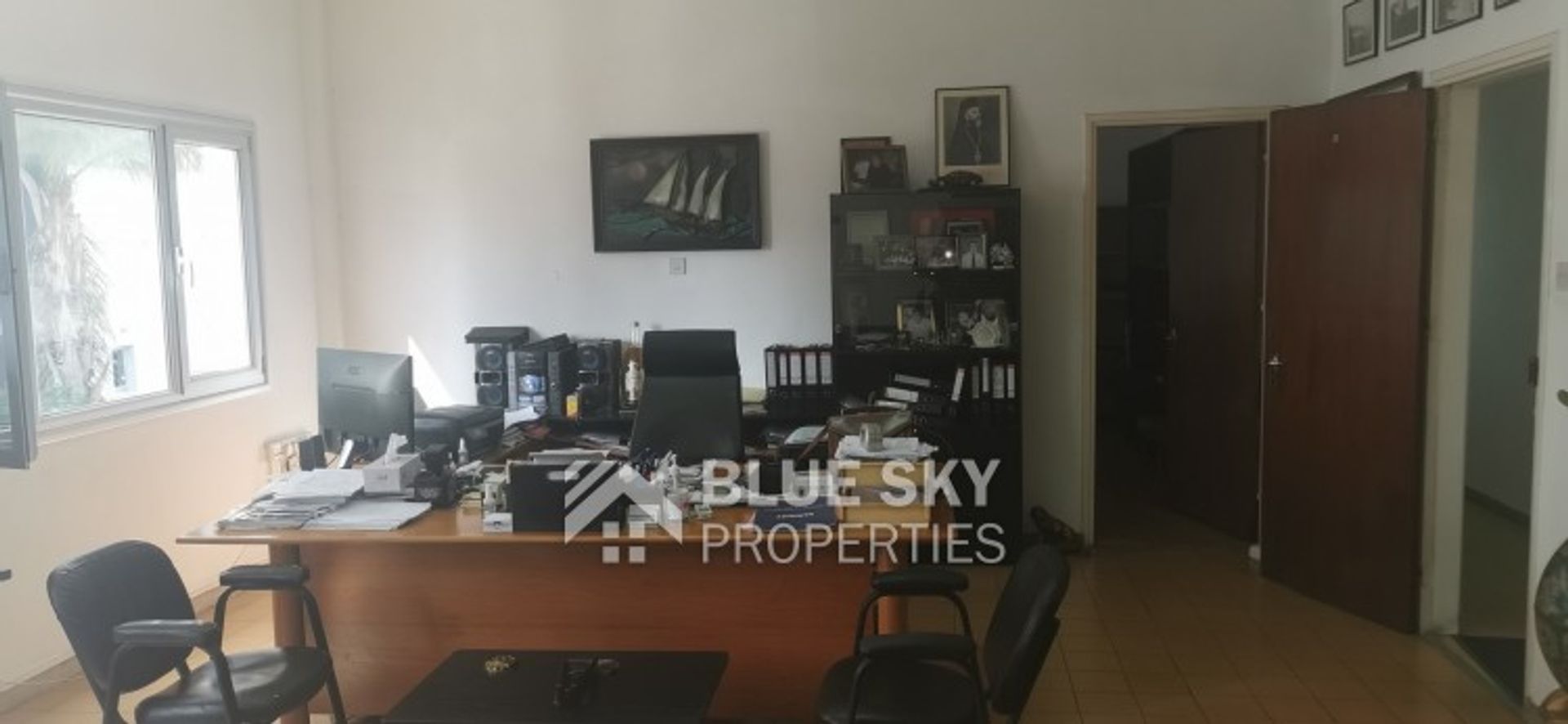 Kantor di Limassol, Limassol 11115558