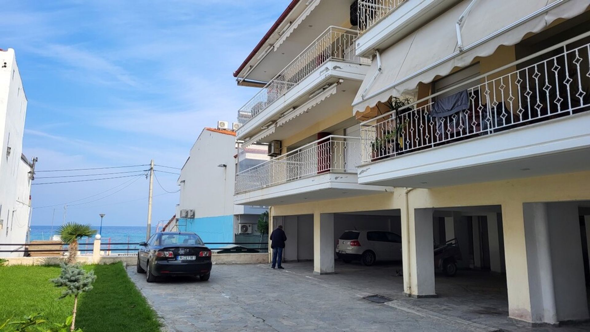 Condominium in Polichrono,  11116024