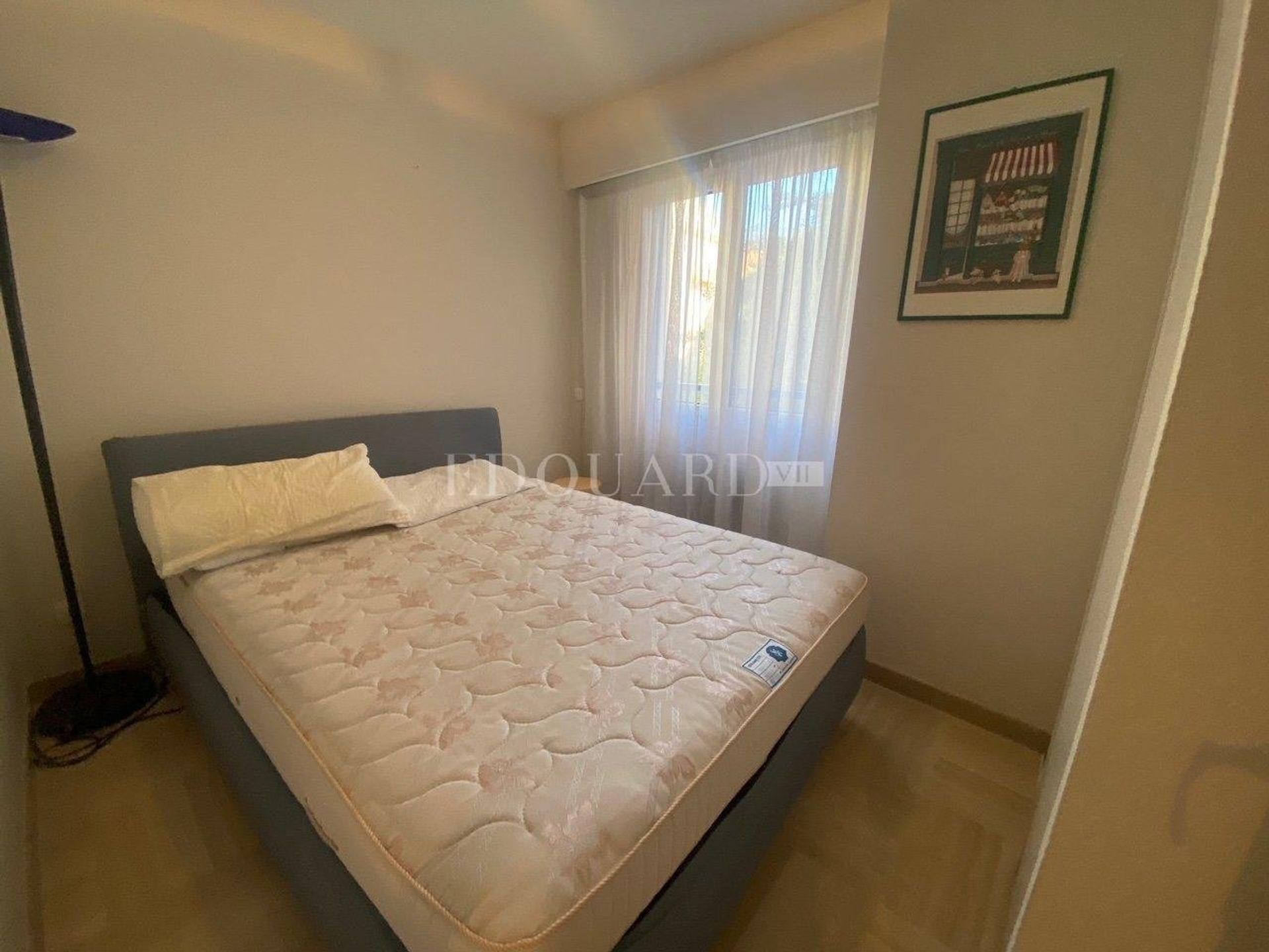 Condominium in Menton, Provence-Alpes-Cote d'Azur 11116471