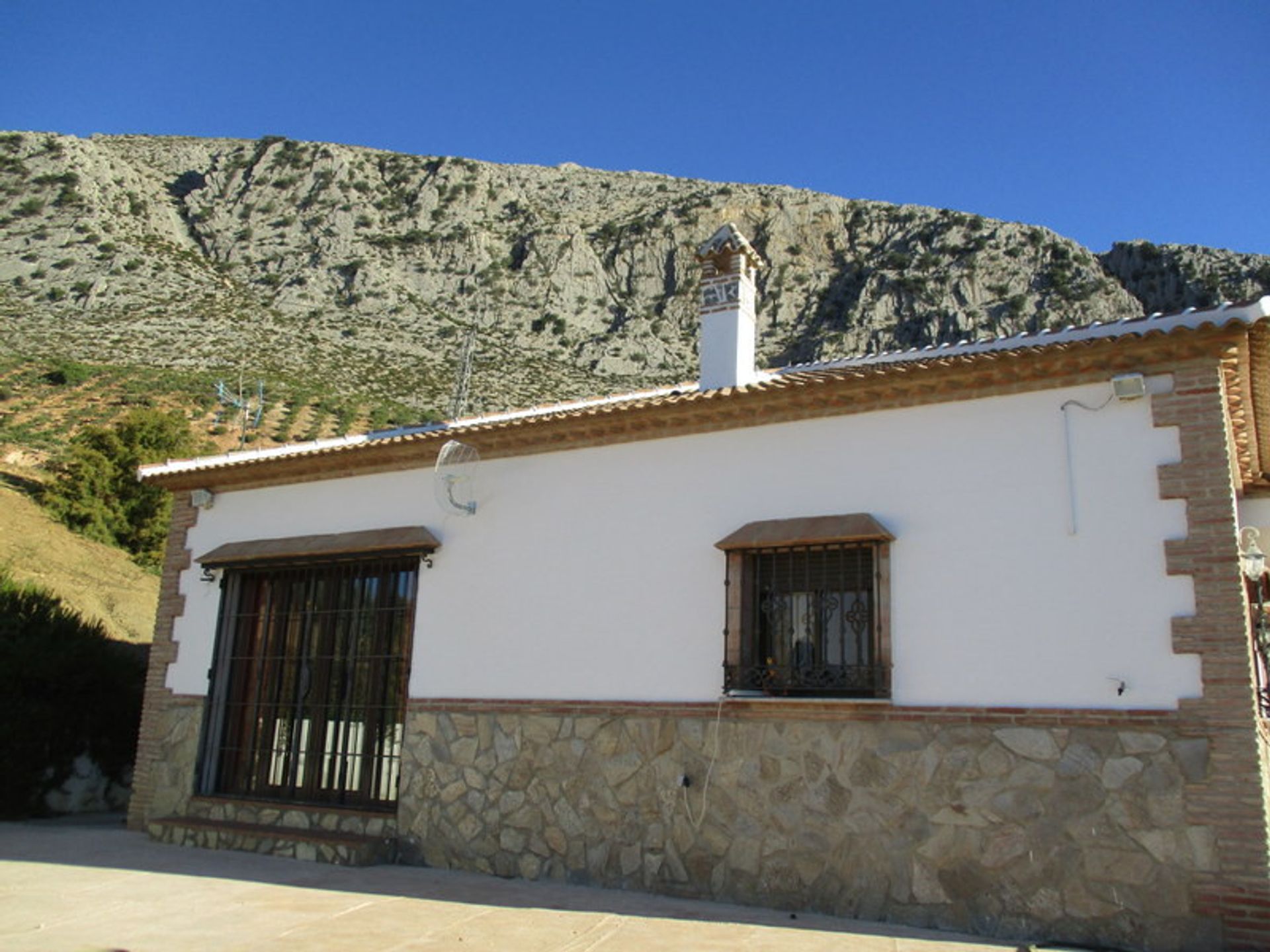 Будинок в Valle de Abdalajís, Andalucía 11116862