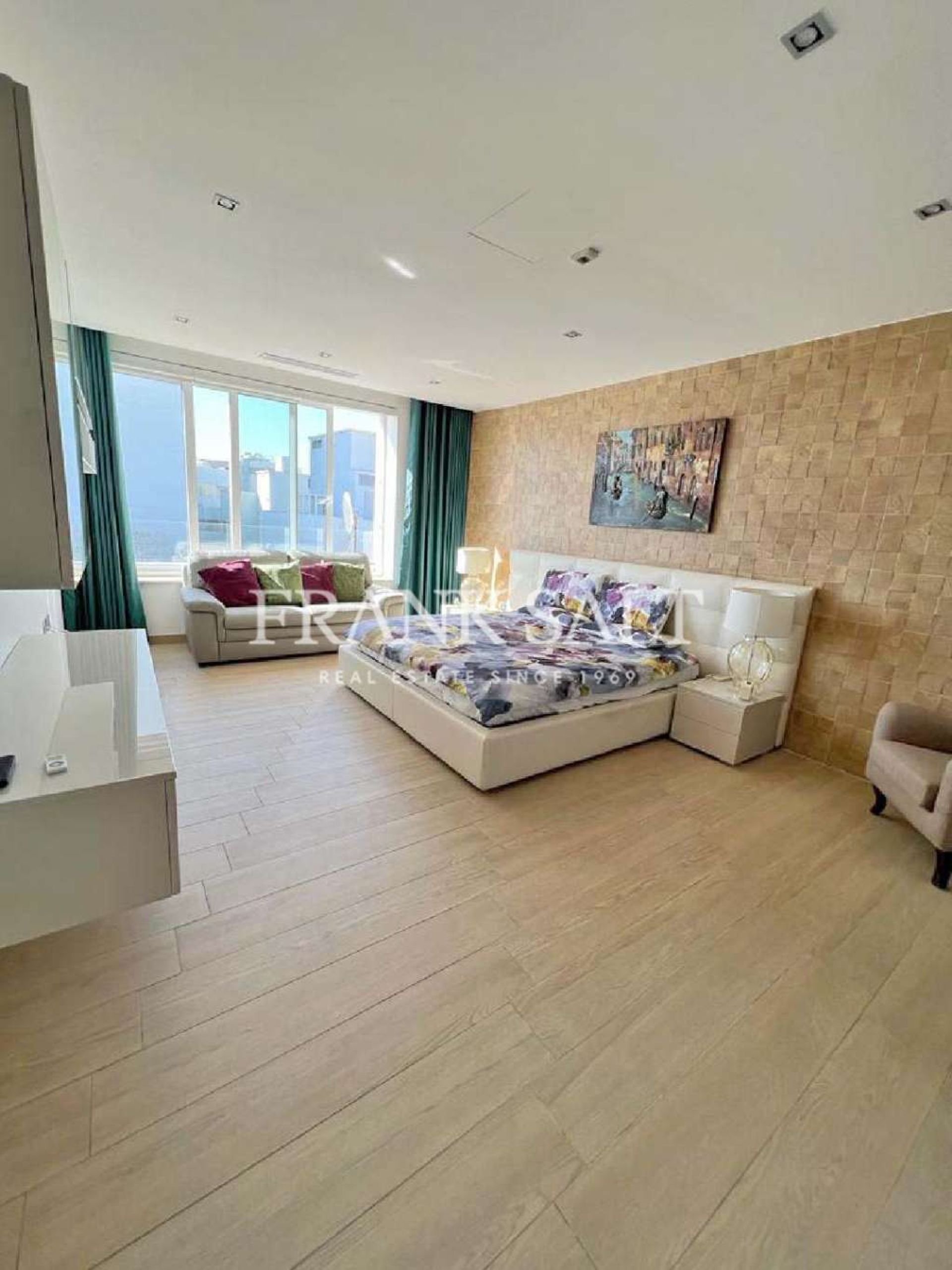 Condominio nel Sliema,  11117882