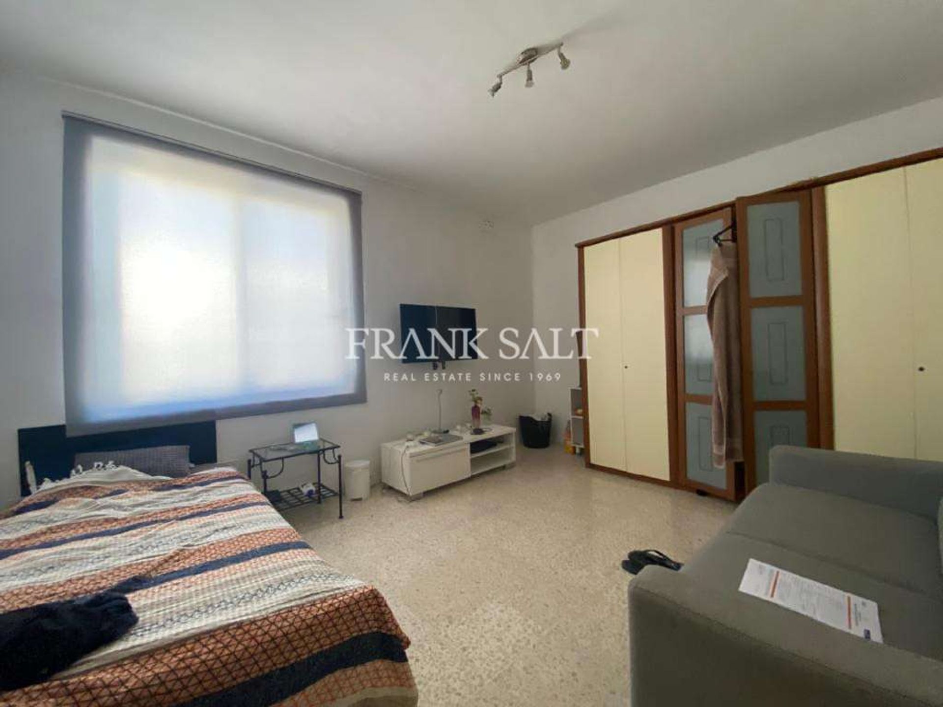 Condominium in San Giljan, San Giljan 11117886