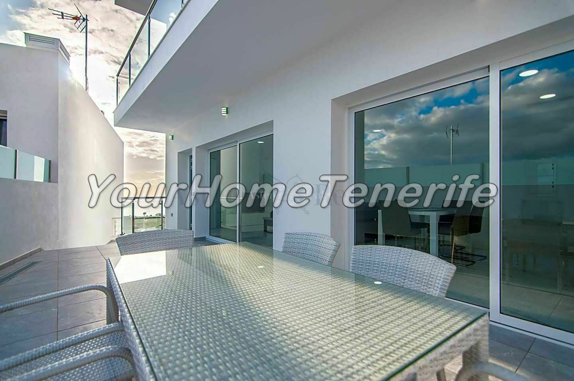 Haus im Adeje, Canary Islands 11118378