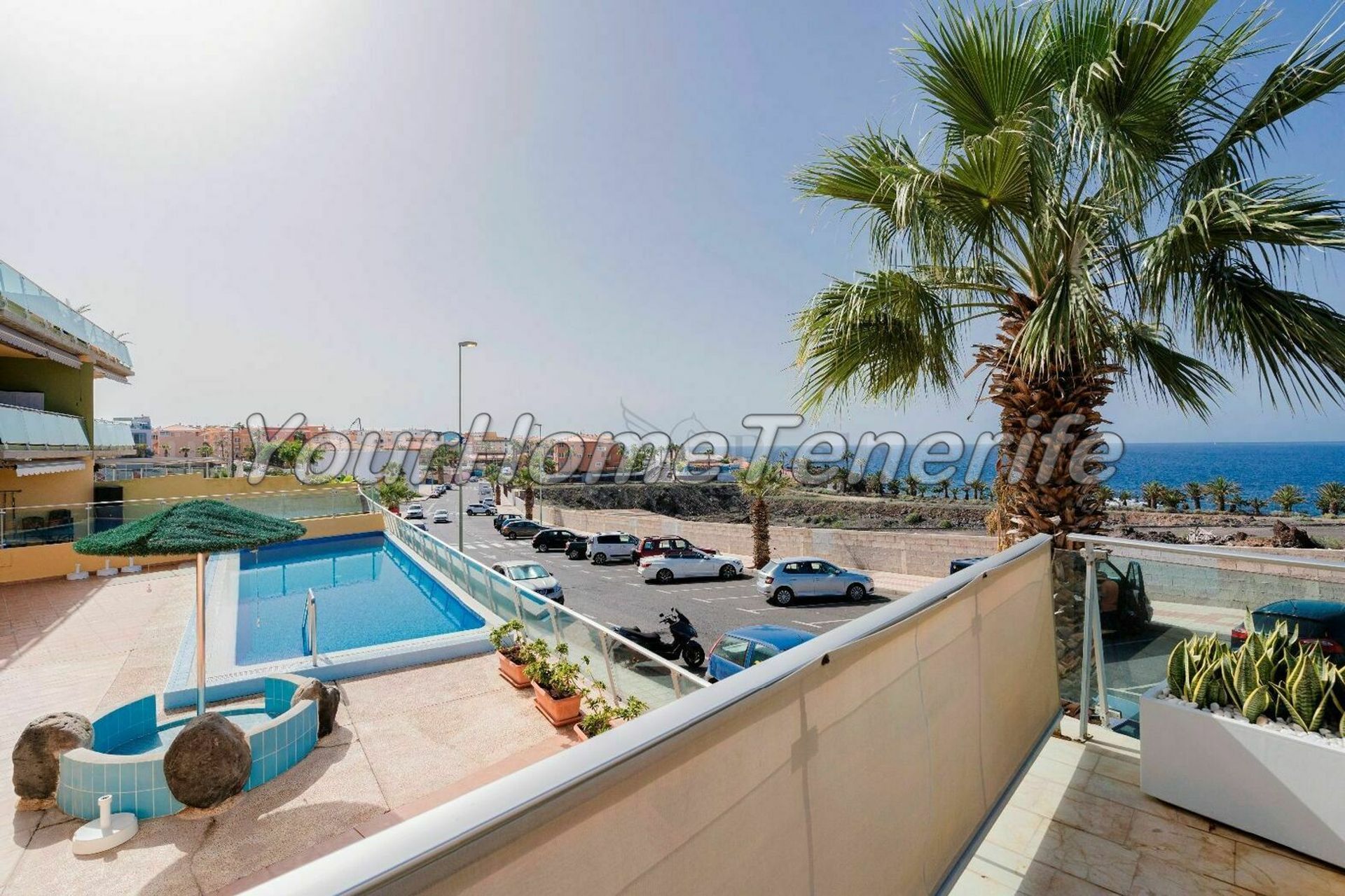 Condominium in Guía de Isora, Canary Islands 11118383