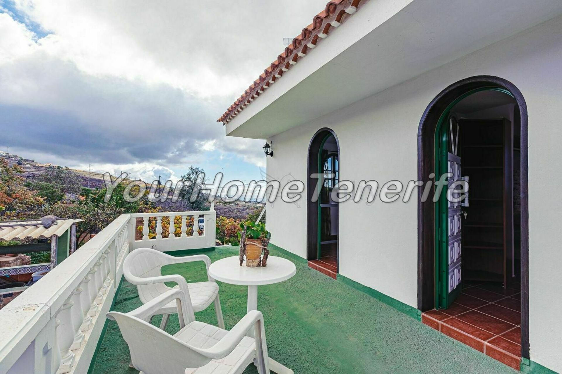 House in Guía de Isora, Canary Islands 11118434