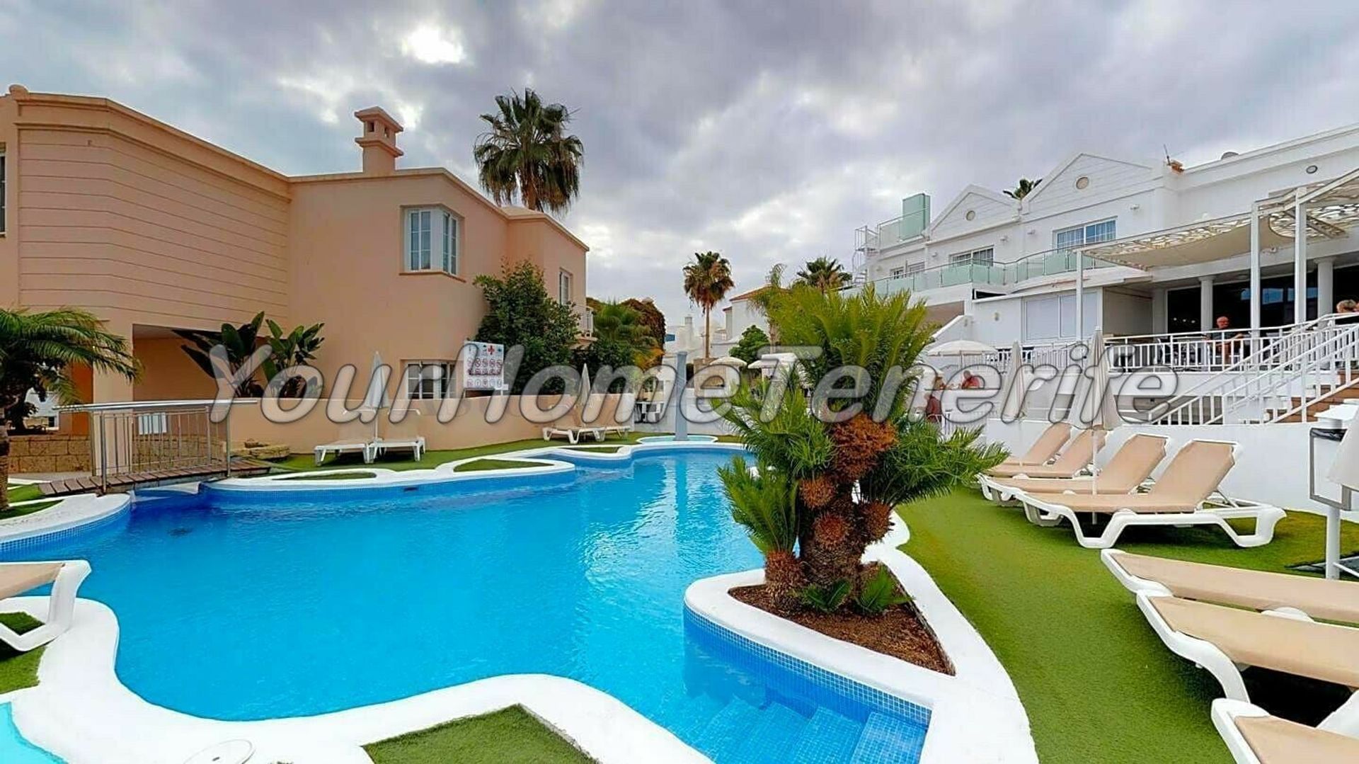 Condominium dans Adèje, les îles Canaries 11118524