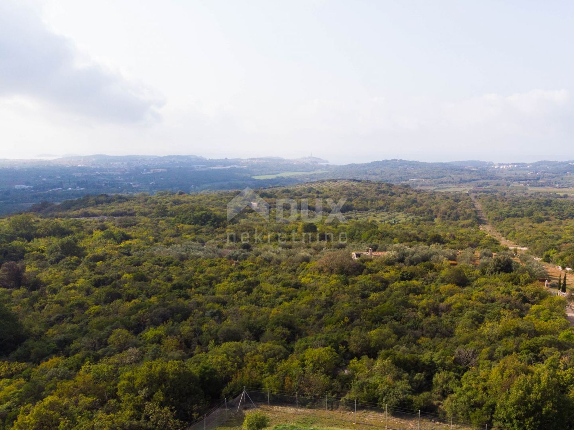 भूमि में Sveti Lovrec Pazenaticki, Istarska Zupanija 11118542