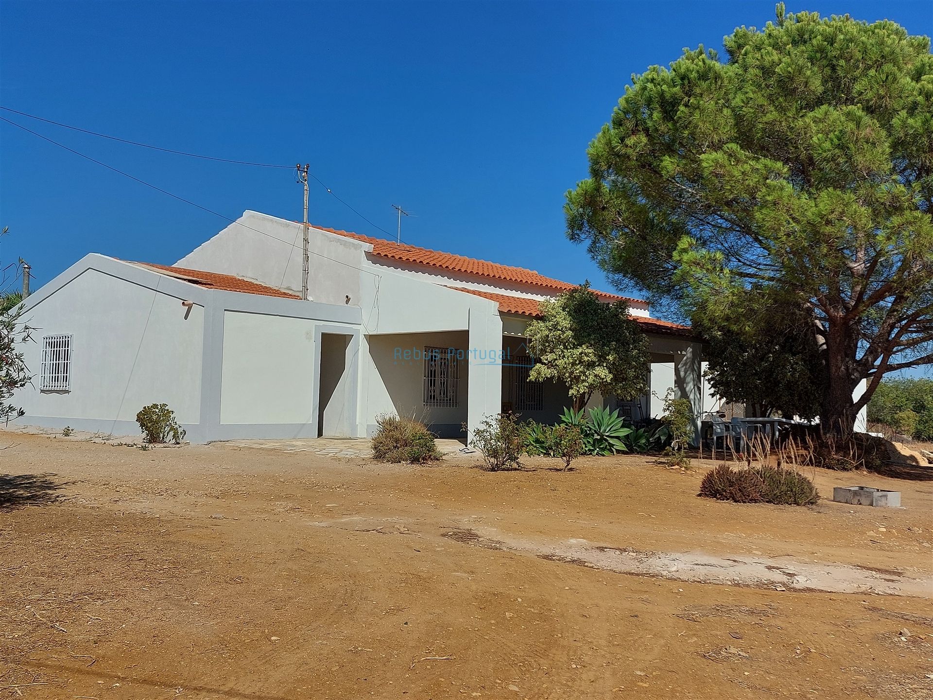 Huis in Santa Barbara de Nexe, Faro 11119580