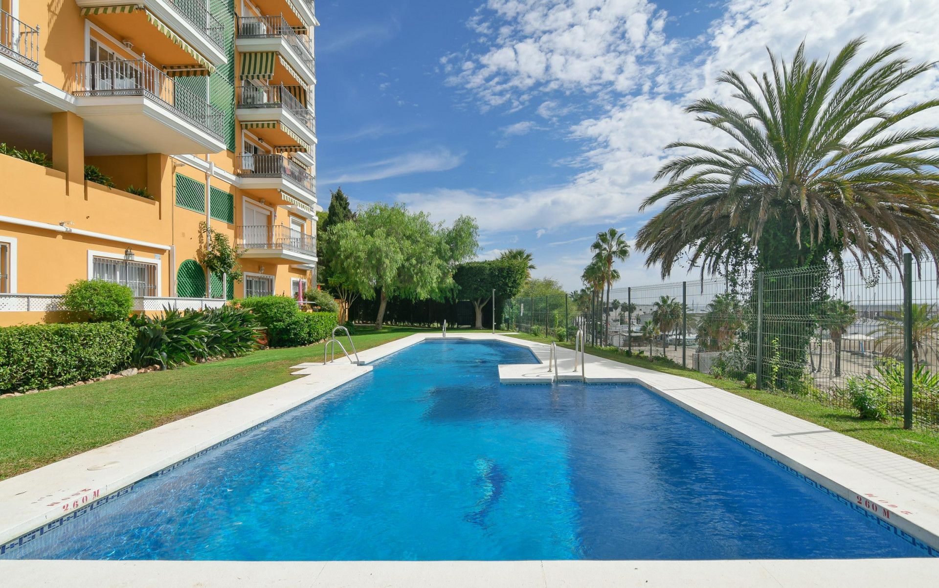 Condominium dans Marbella, Andalucía 11119843