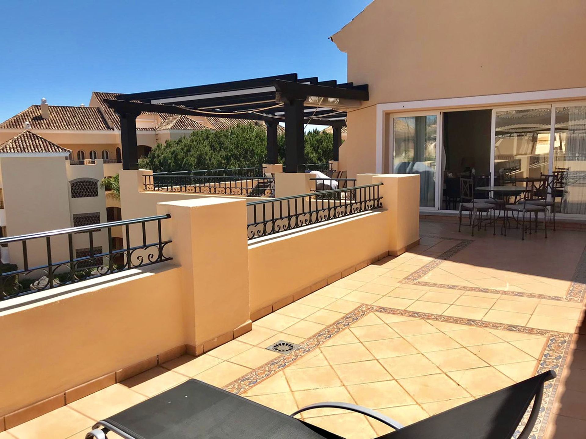 Condominium dans Marbella, Andalucía 11120224