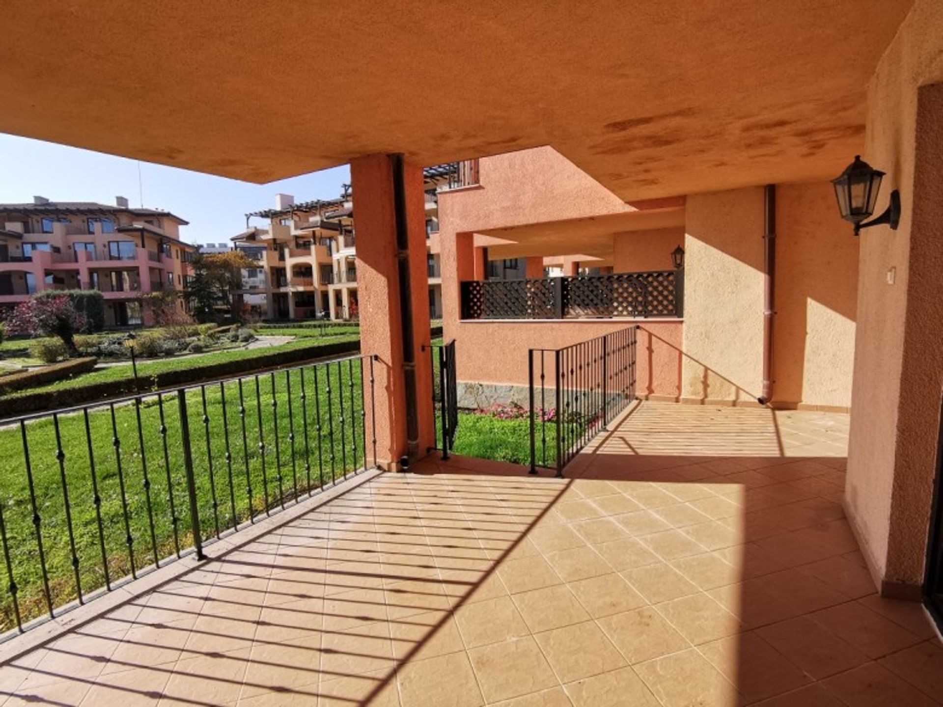 Condominio nel Kavarna, Dobric 11120858