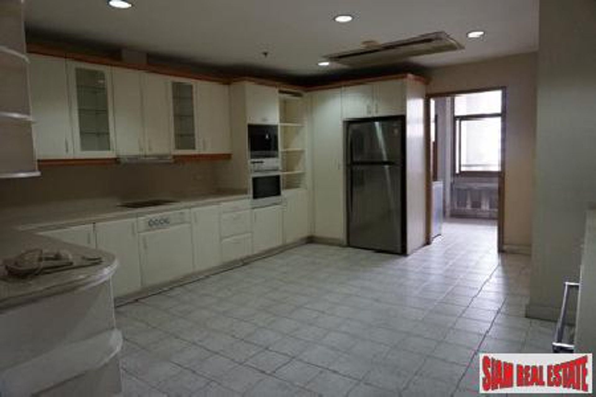 Condominio en Ban Kho Hai, Nakhon Pathom 11121191