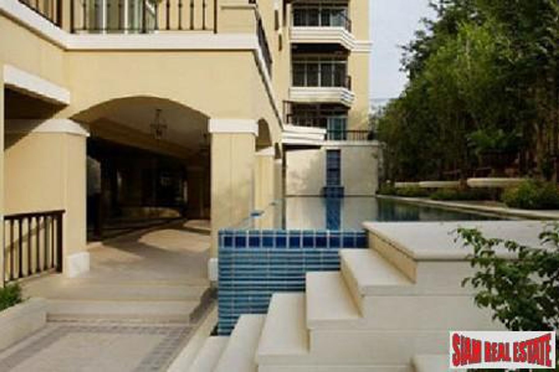 Condominio en Ban Kho Hai, Nakhon Pathom 11121275