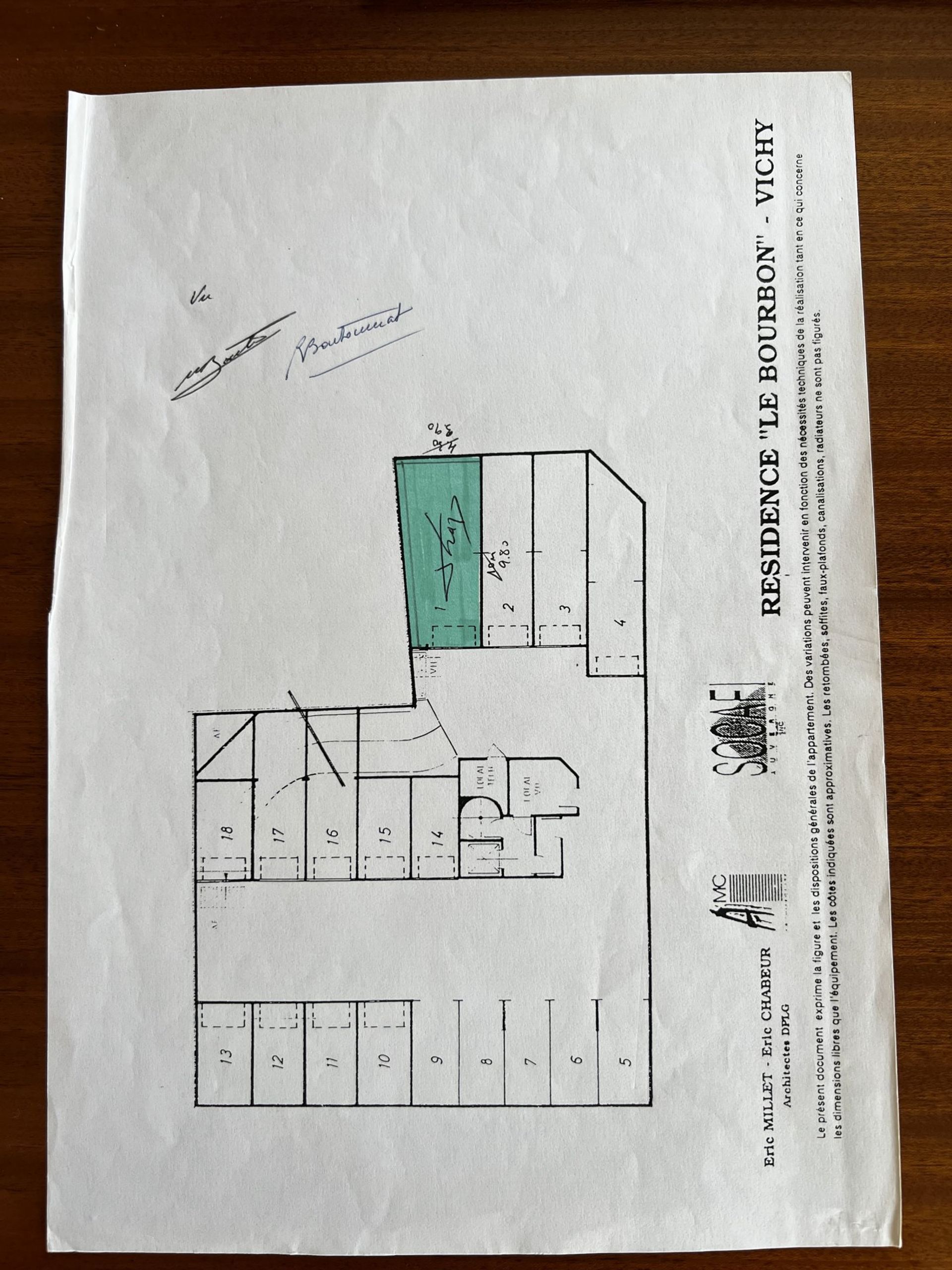 Condominium in Vichy, Auvergne-Rhone-Alpes 11121382