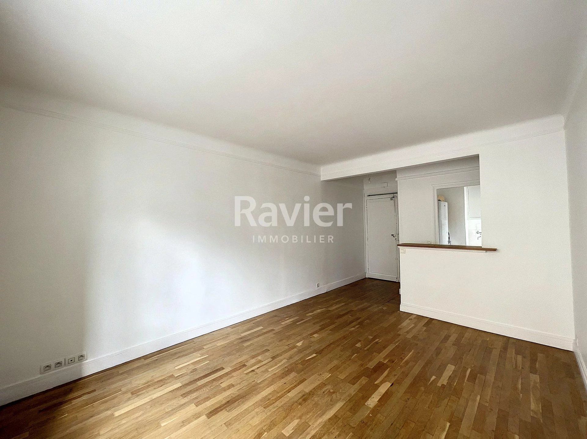 Residencial en Paris 16ème, Paris 11121420