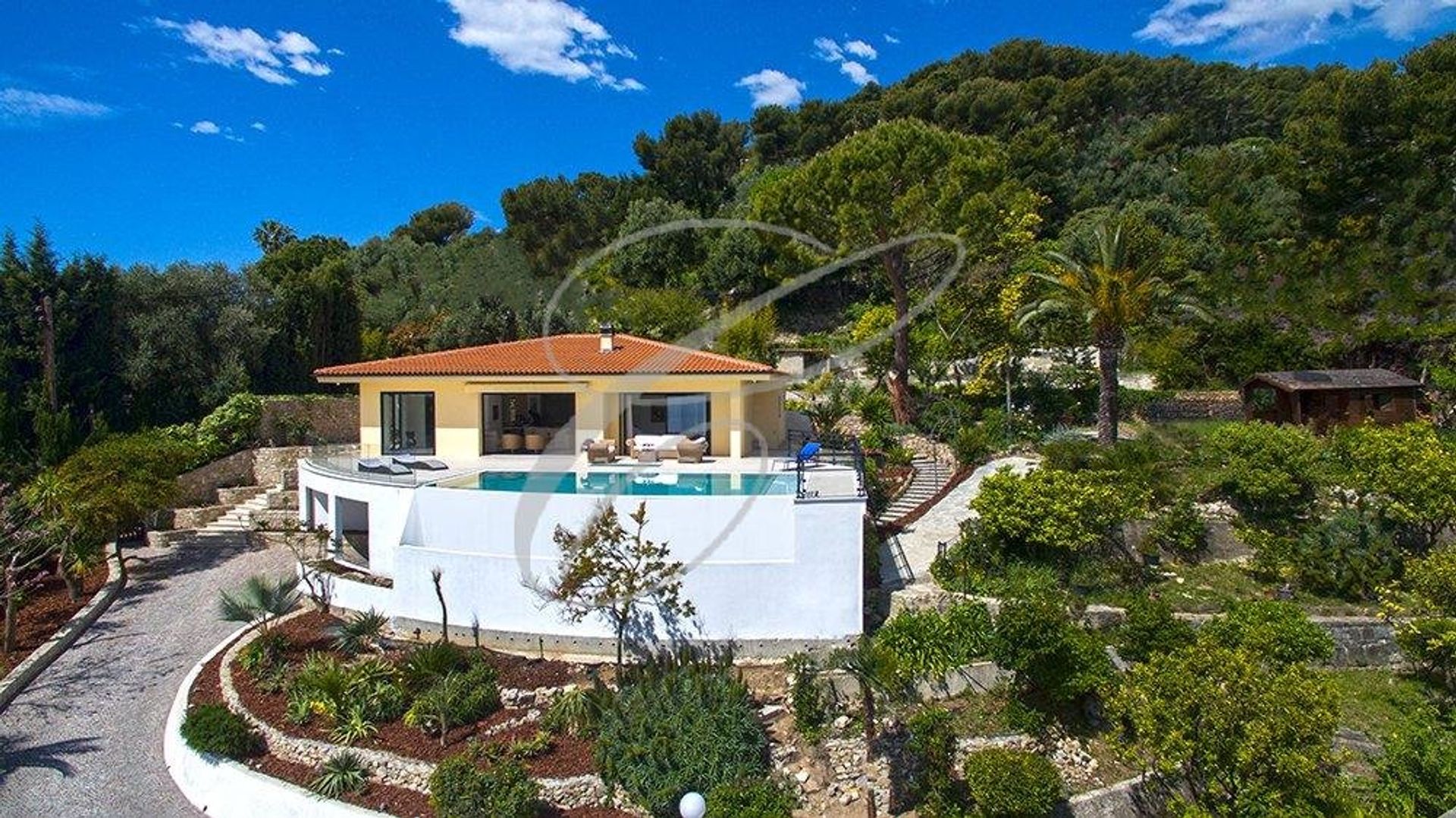 casa en Roquebrune-Cap-Martin, Alpes-Maritimes 11121440