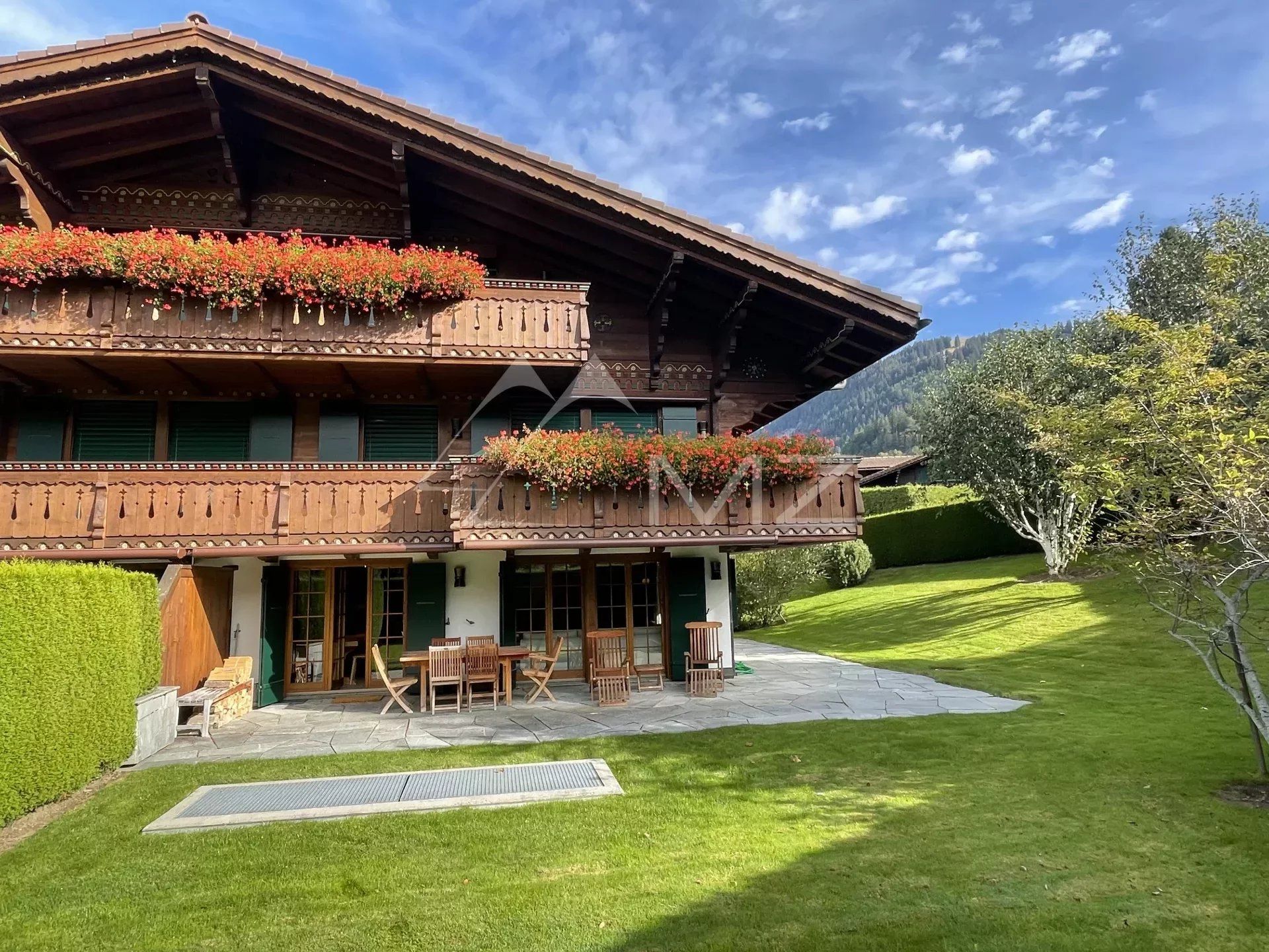 Condominio en Gstaad, Berna 11121585