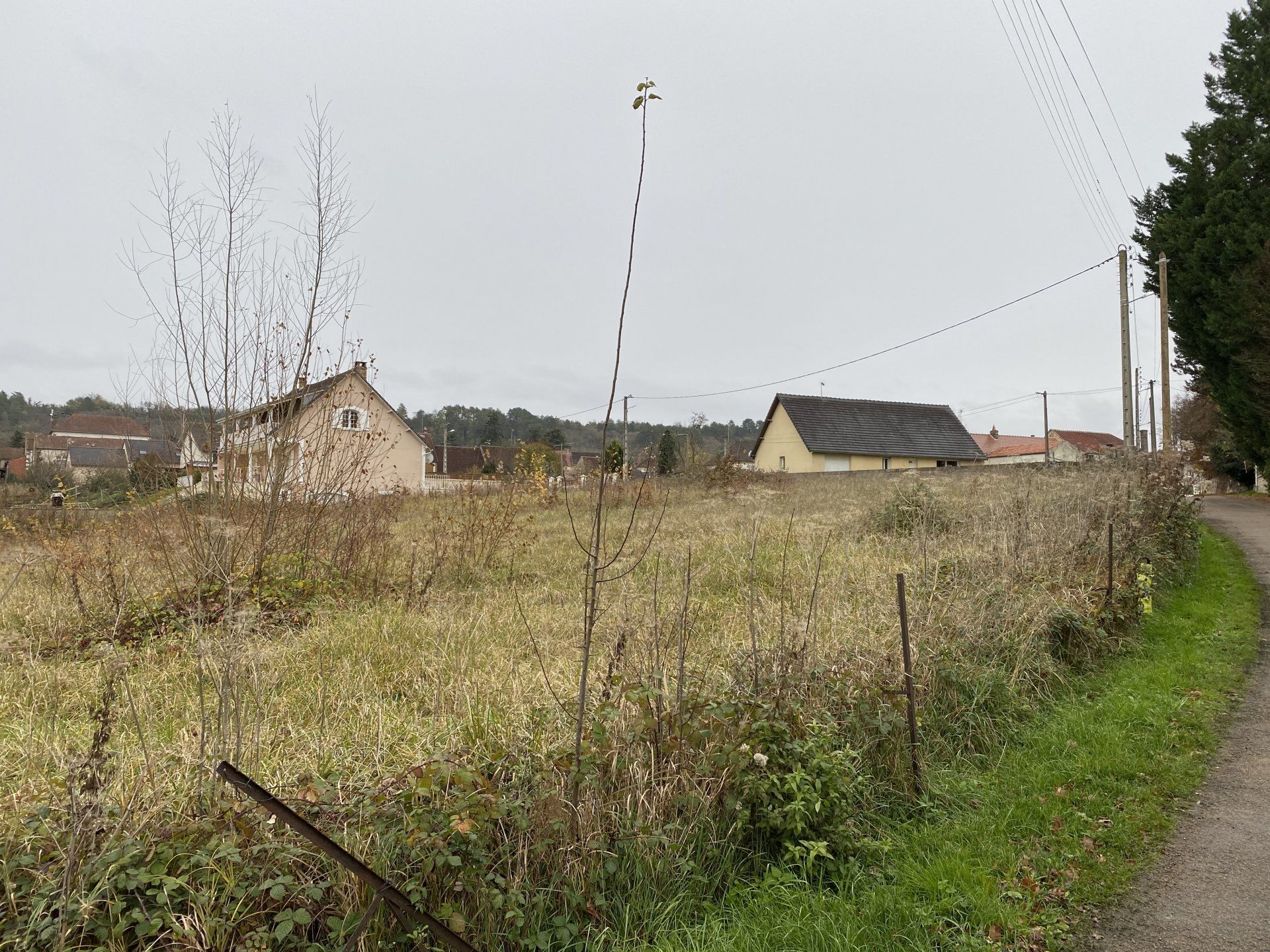 Land in Fleury-la-Vallée, Bourgogne-Franche-Comte 11121696