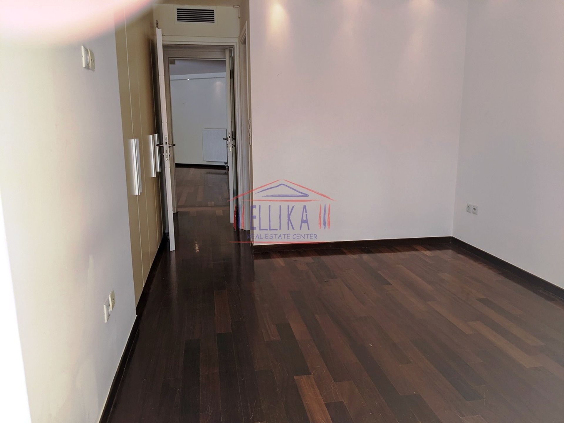 Condominio en Kalimniotika, Ático 11121776