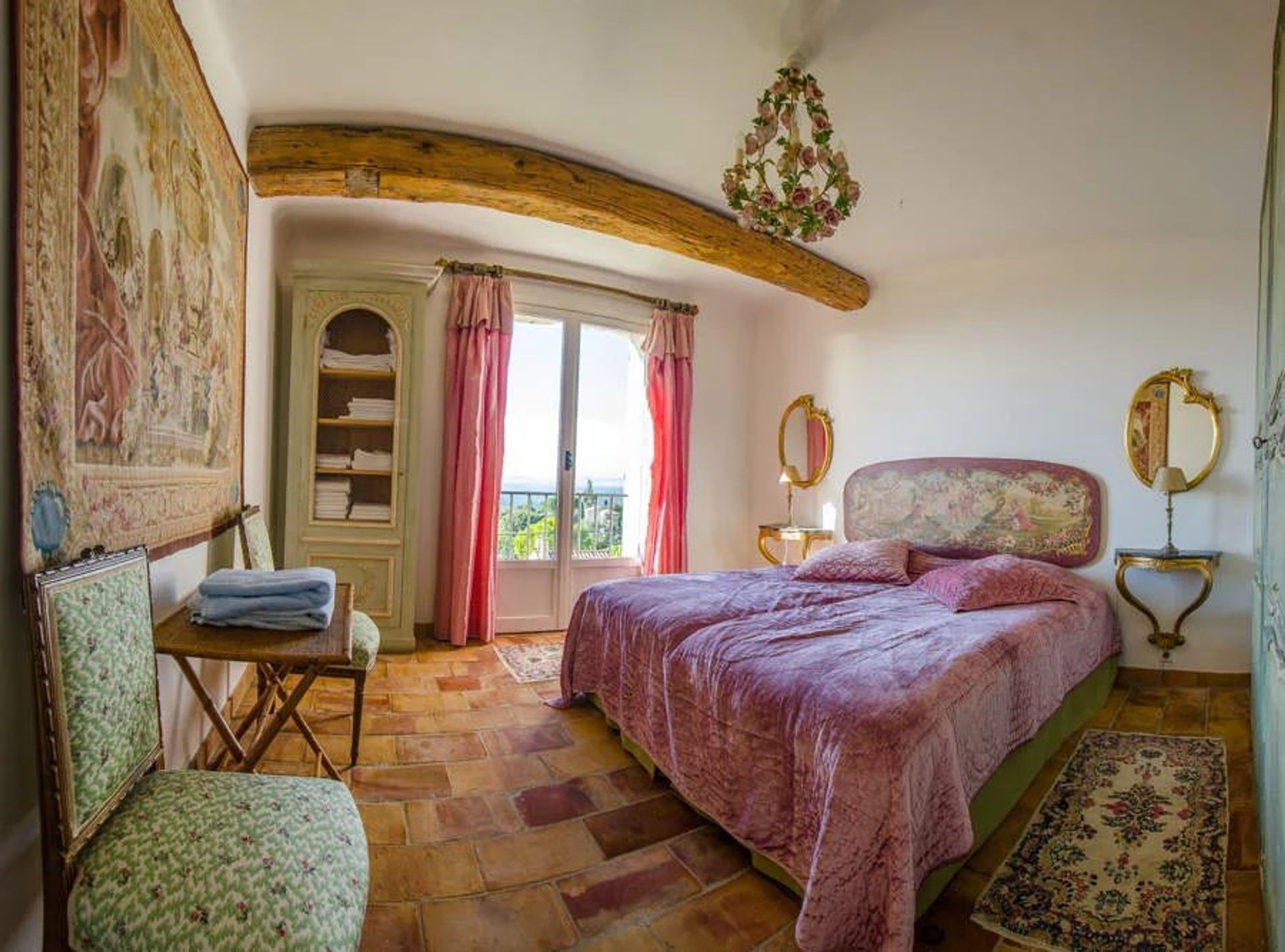 жилой дом в Tourrettes-sur-Loup, Alpes-Maritimes 11122669