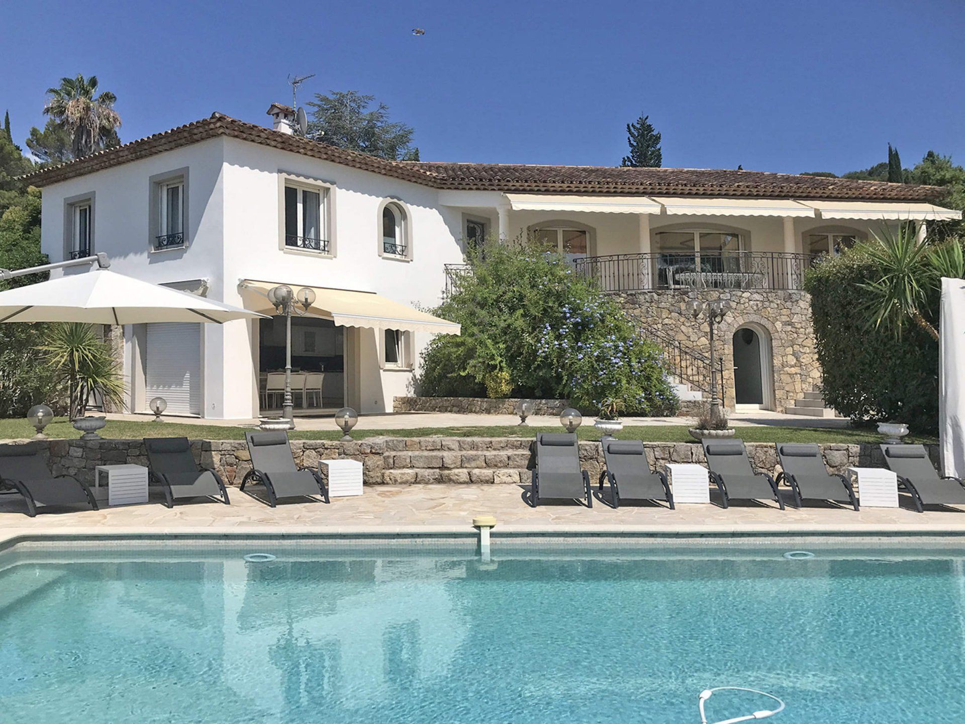 Huis in Mougins, Provence-Alpes-Côte d'Azur 11122681