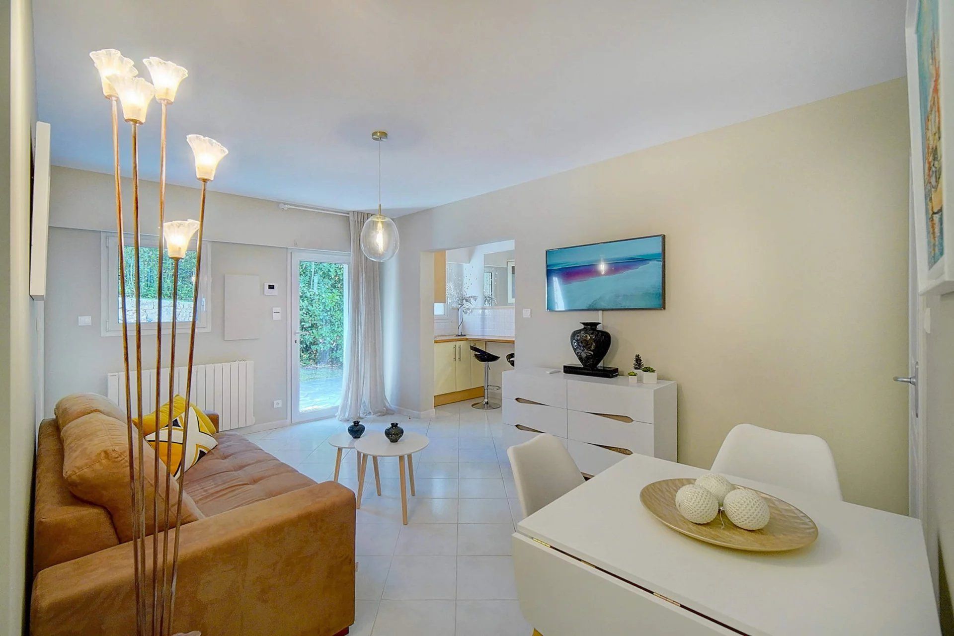 Haus im Mougins, Alpes-Maritimes 11122681