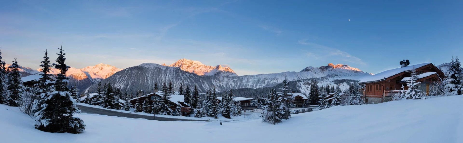 بيت في Courchevel, Savoie 11123206