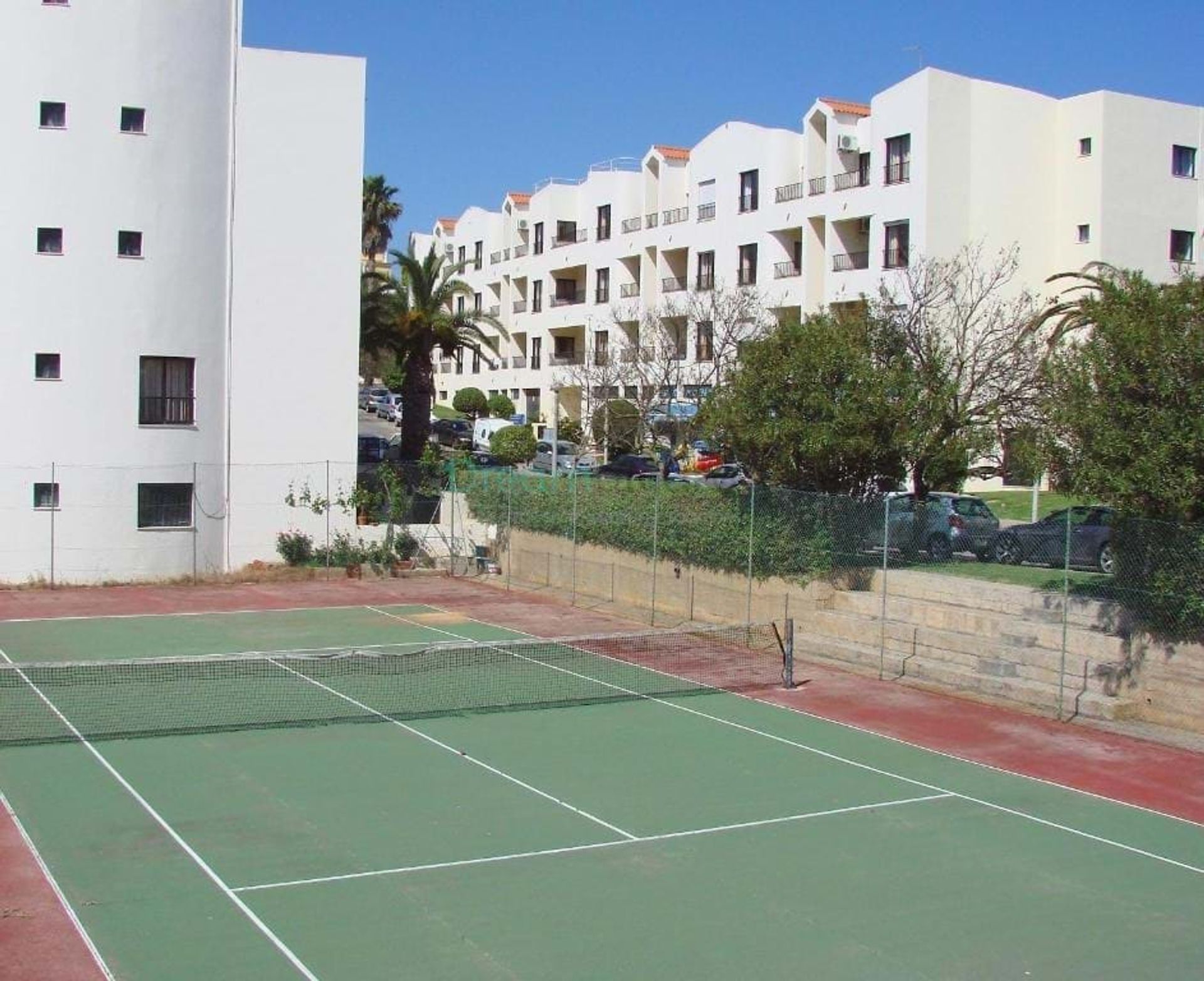 Condominium in Alvor, Faro 11123500