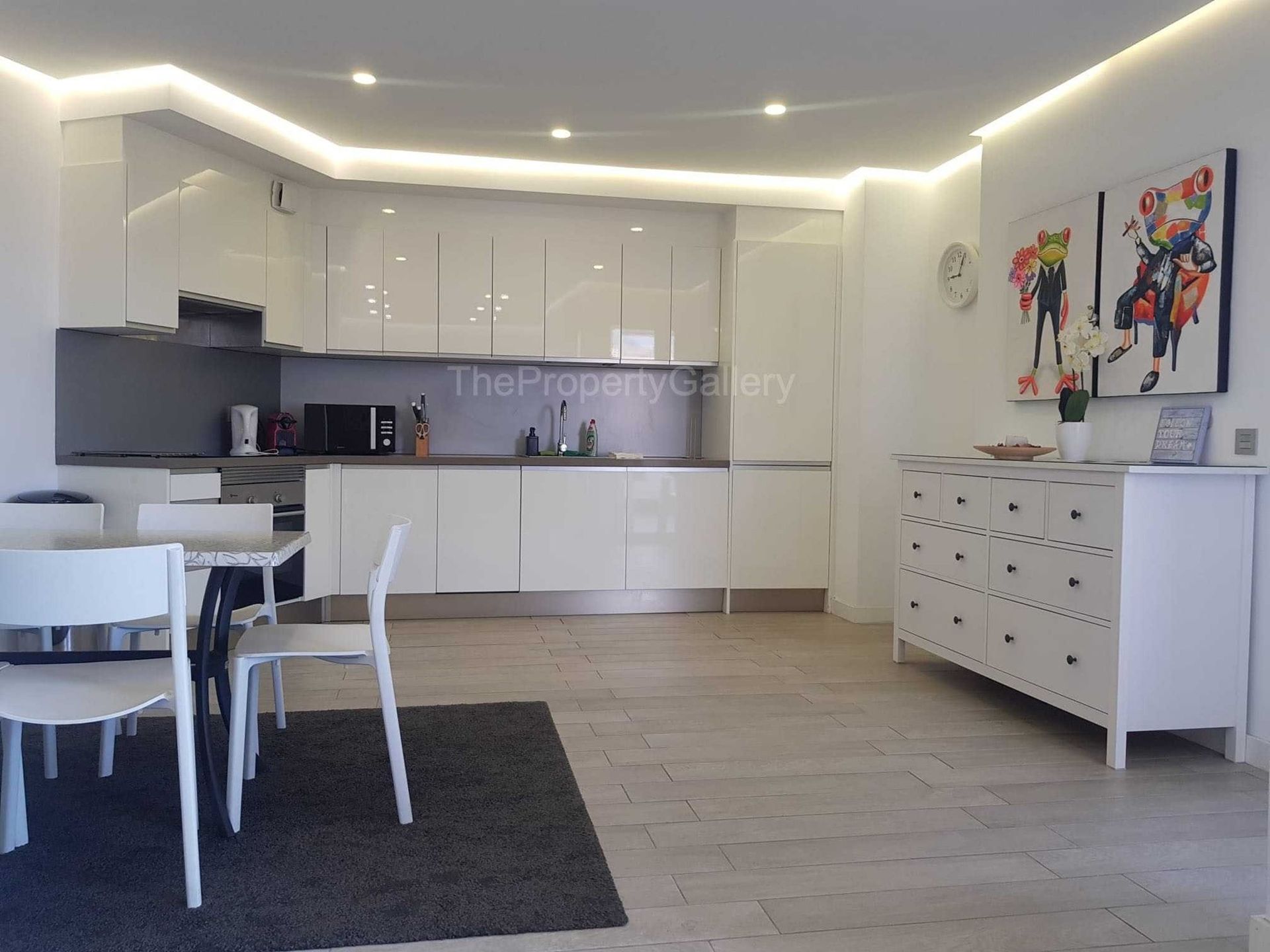 Condominium in Adeje, Canarias 11124280