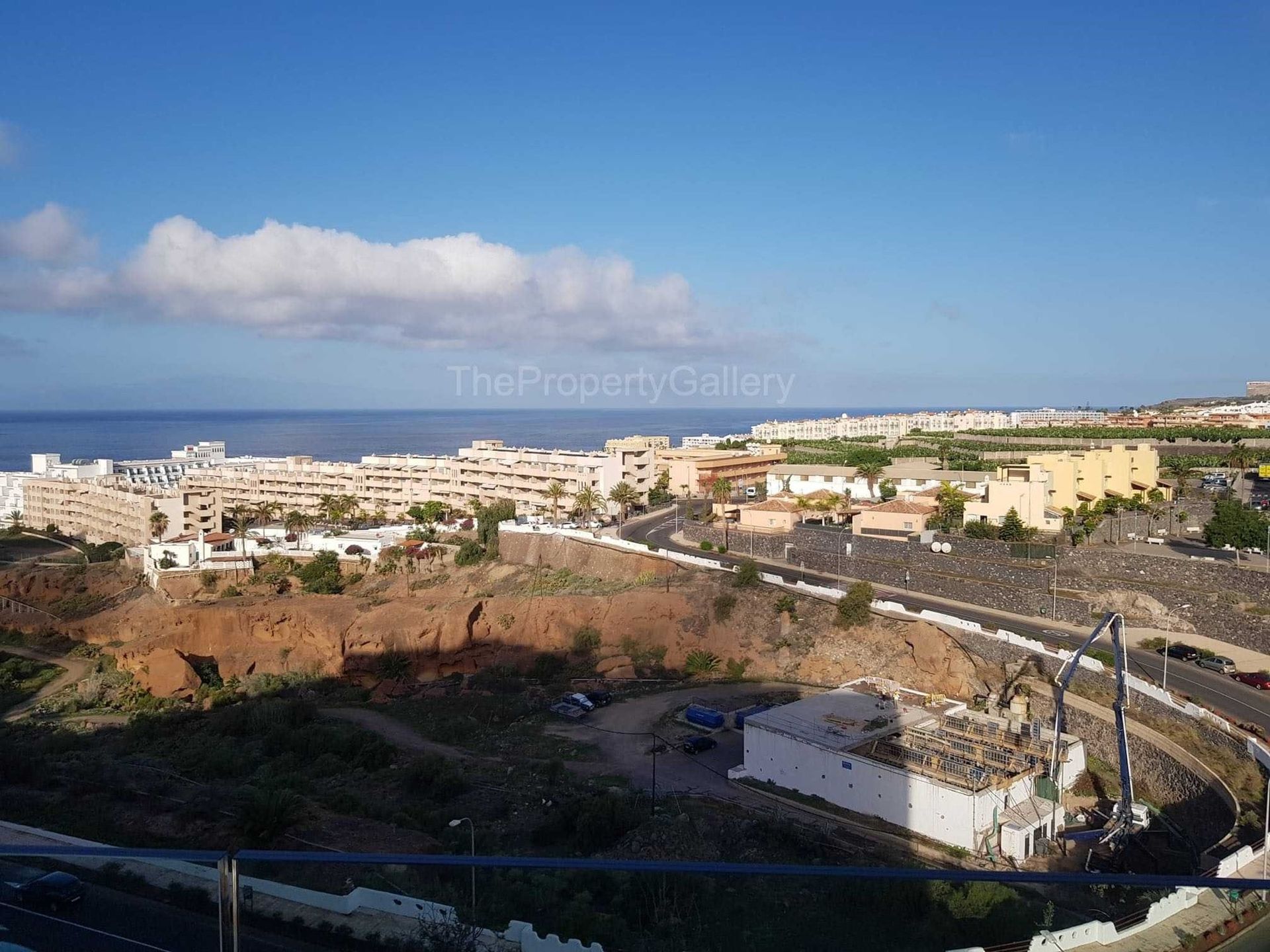 Condominium in Adeje, Canarias 11124280