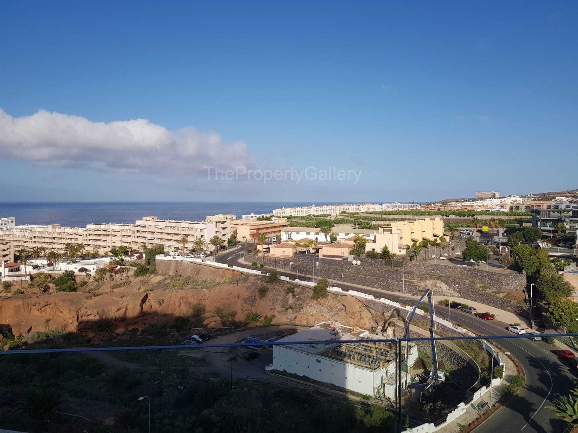 Condominium in Adeje, Canarias 11124280